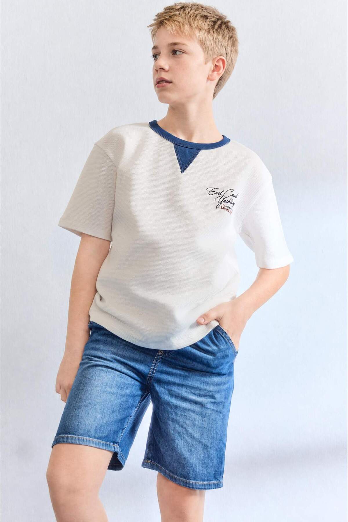 Defacto 100% Cotton New Regular Fit Crew Neck Printed Waffle Short Sleeve Ecru T-Shirt for Boys H8063A826