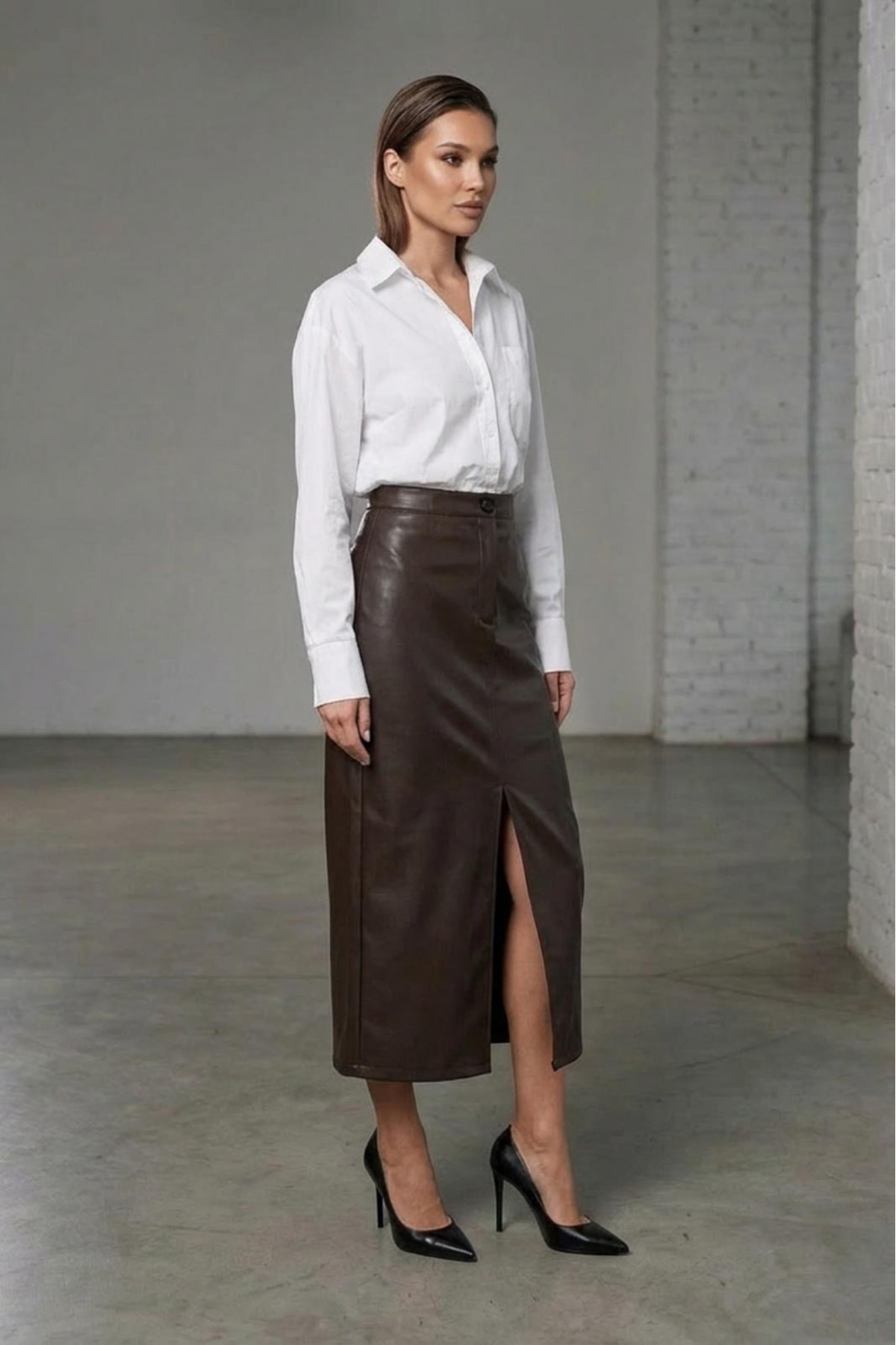 Grenj Fashion Kahverengi Yırtmaçlı Suni Deri Yüksek Bel Maxi Etek görsel 4