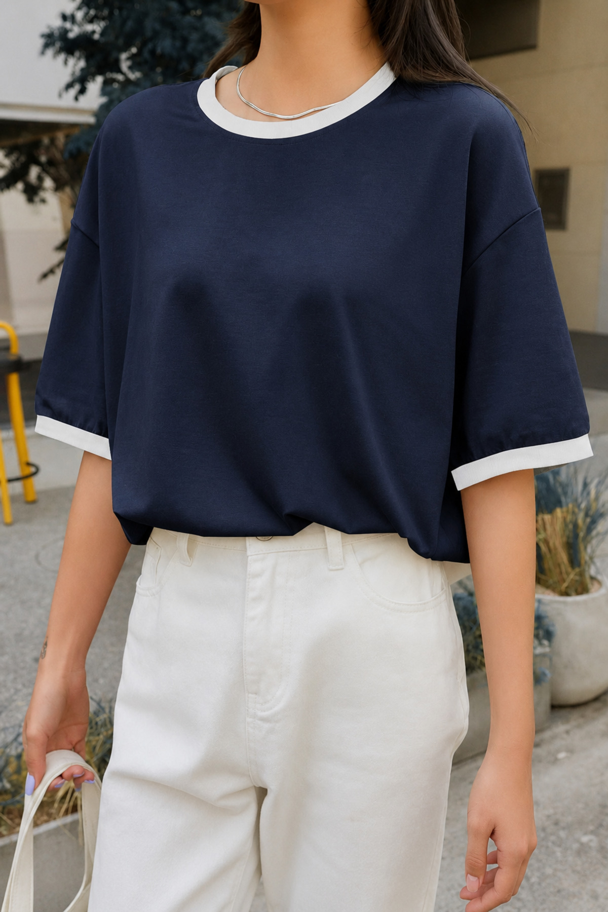 CLAYES Lacivert Gövde Beyaz Biyeli T-shirt - Oversize Bisiklet Yaka Kısa Kol Tişört