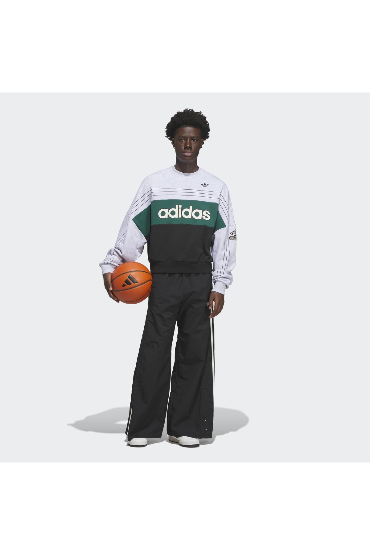 adidas Varsity Crew Unisex Yetişkin Spor Sweatshirt KG9169 görsel 3
