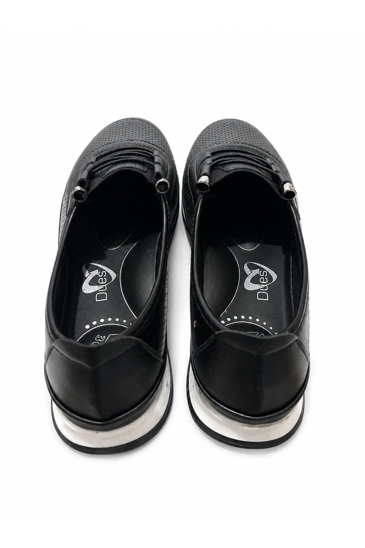 Cooka Shoes Siyah Delikli Günlük Kadın Ayakkabı Ortopedik Taban Hafif Rahat Sneaker