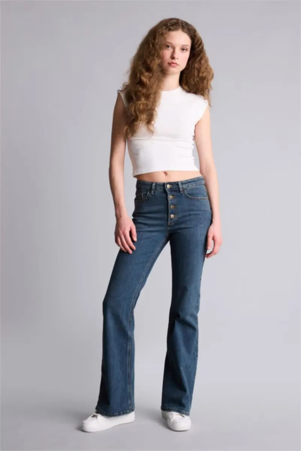 DeFacto Mıa Flare Fit Normal Bel İspanyol Paça Uzun Jean Pantolon H1133AX26SM görsel 2