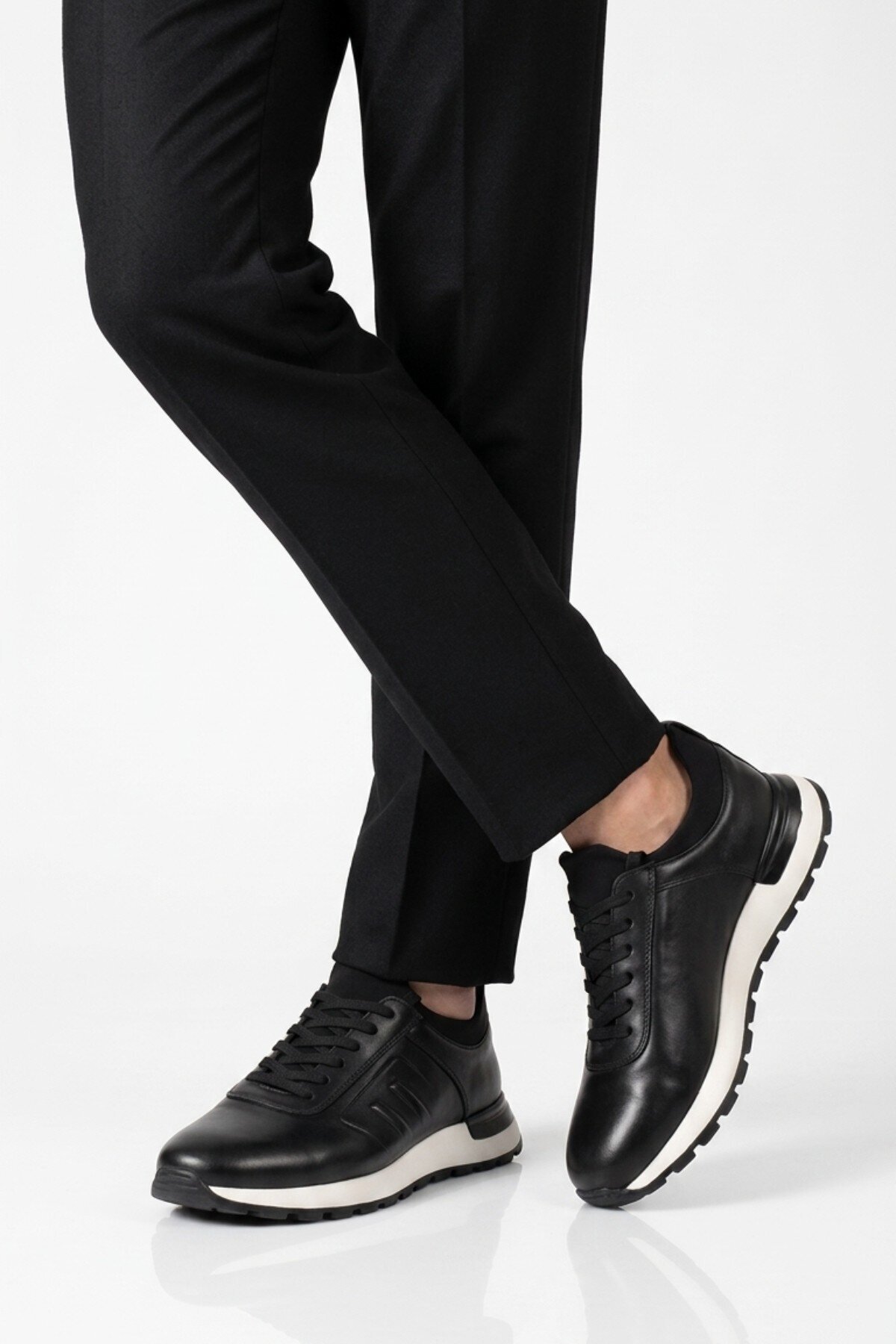 Voyager Erkek Siyah Hakiki Deri Casual Ayakkabı Bağcıklı Rahat Konfor Tabanlı Sneaker M294 M