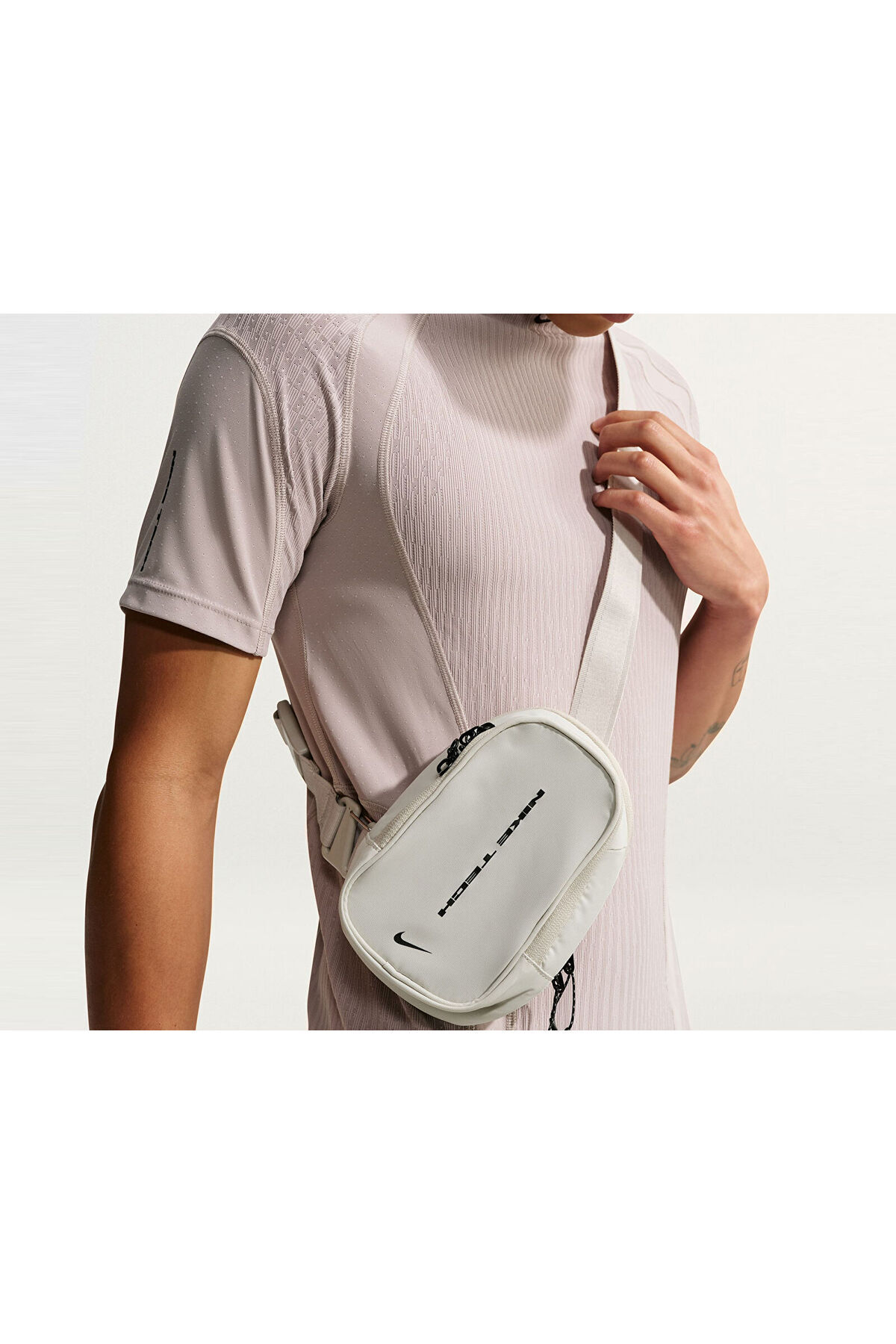 Nike Omuz Çantası NK NSW COMMUTE CROSSBODY-TECHM Çanta 1 Litre görsel 2