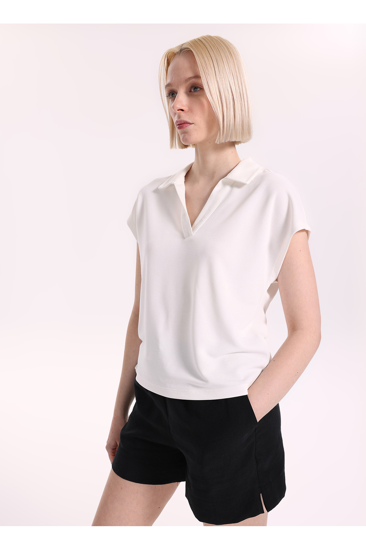 Fabrika Beyaz Kadın Loose Fit Polo T-Shirt F6SL-TST0176 - Fiyatı