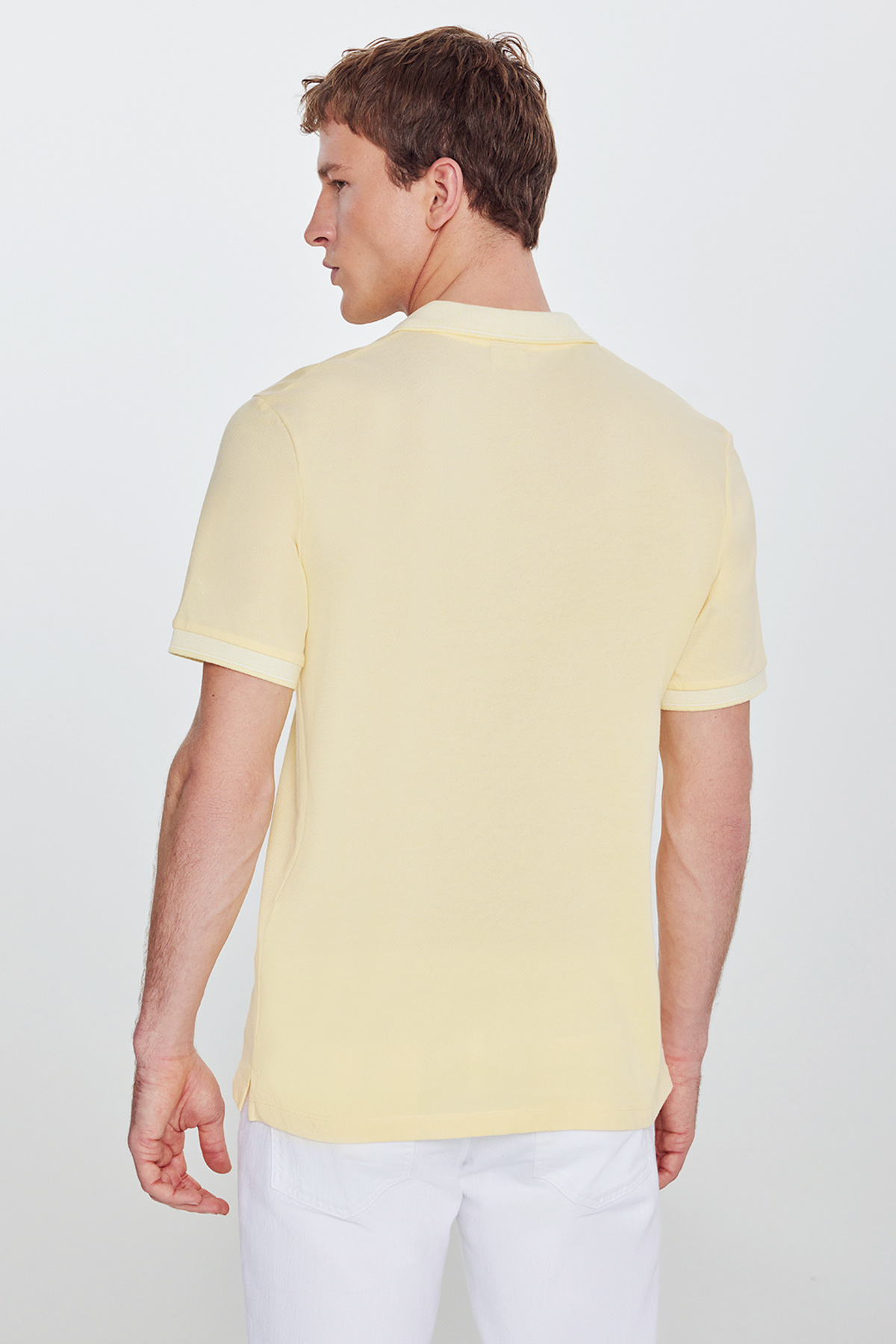 AC&Co / Altınyıldız Classics Erkek Çekmeyen Pamuklu Kumaş Slim Fit Dar Kesim Sarı-Beyaz Kıvrılmaz Polo Yaka Tişört görsel 8