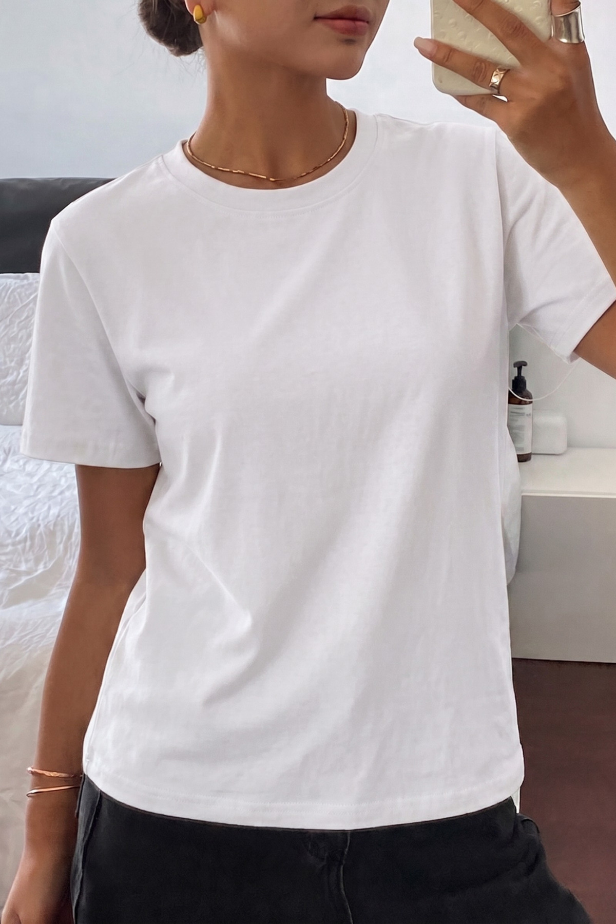 Women's T-Shirt White Crew Neck Basic T-Shirt 100% Cotton Casual Fit T-shirt