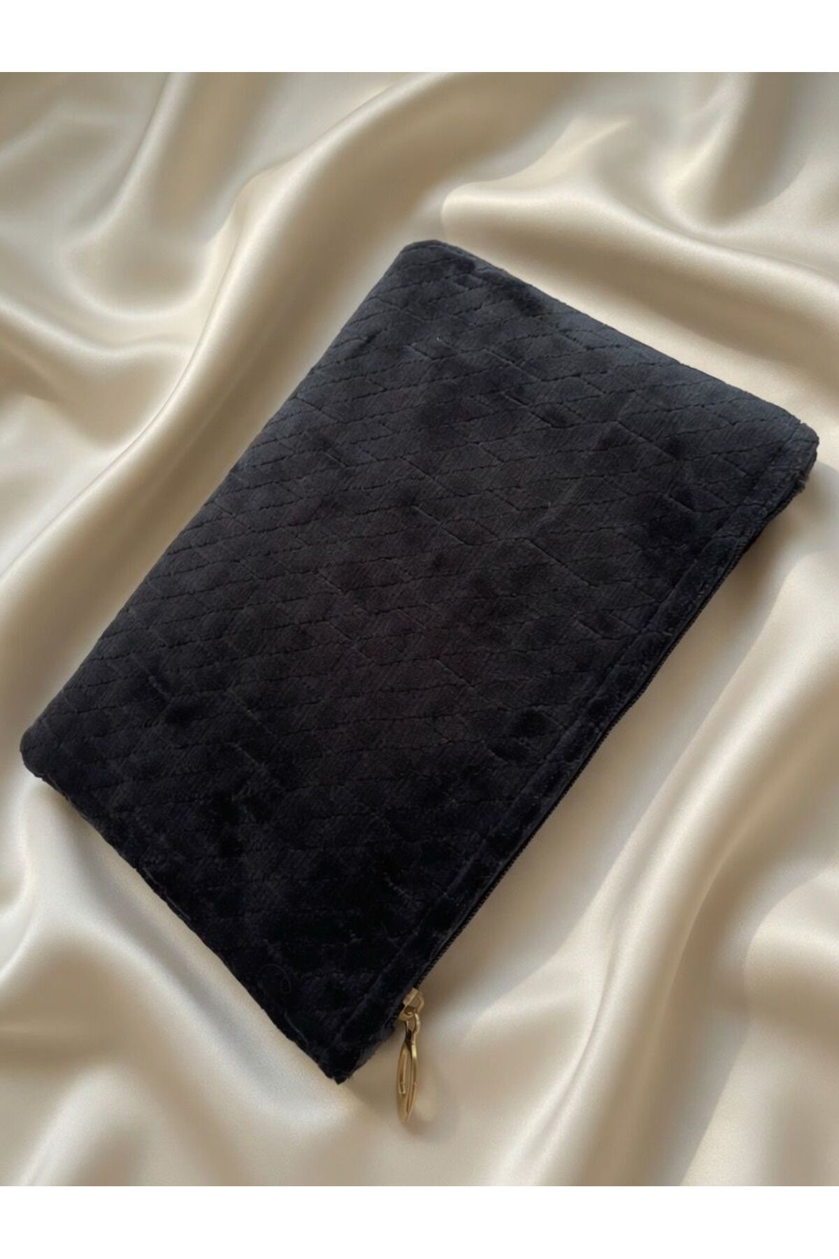 VELORİA BAG & SCARF Veloria Bag Zigzag clucth çanta DOKUMA KUMAŞ ve KORUMA PEDİ içeren İpad tablet taşıma çantası 21x25 cm iç kapasite