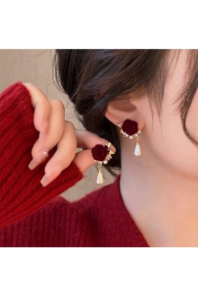 Glamluxe Kadın Kırmızı Kadife Gül Küpe Damla İnci Detaylı Vintage Şık Tasarım...