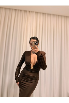 Labien Butik Göğüs Aksesuar Detaylı Kahve Maxi Elbise – Dalgıç Kumaş