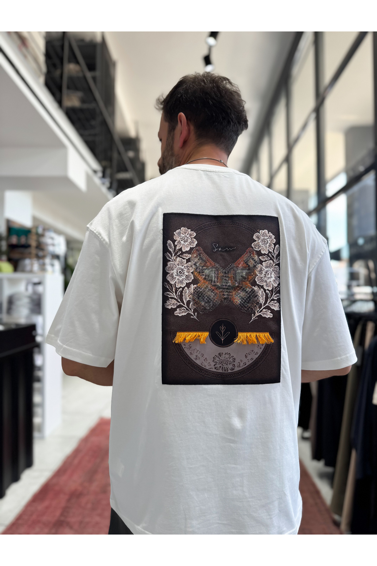 BYBASICMAN White Hologram Butterfly Embroidered Oversize T-Shirt Sw-5159