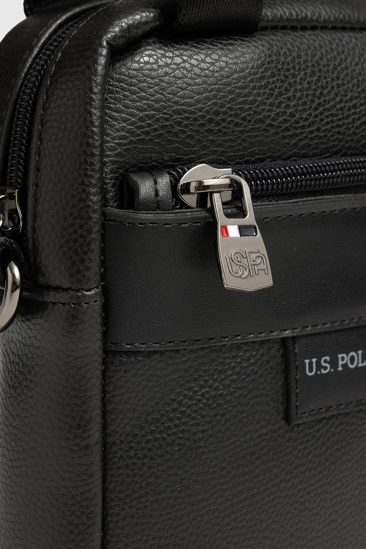 U.S. Polo Assn. U.S. Polo Assn 26082 Omuz Askılı Erkek El Çantası Postacı Çantası SİYAH görsel 4
