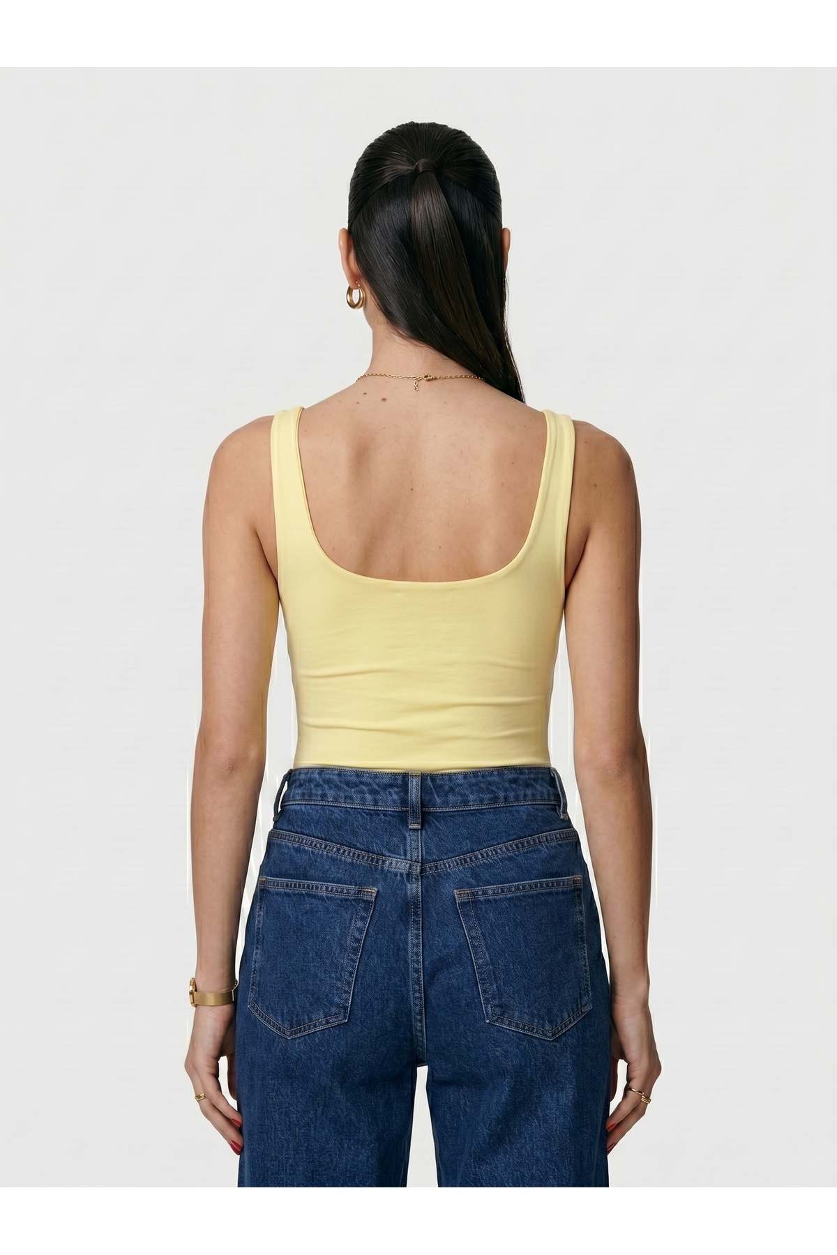 Kadın Kare Yaka Kalın Askılı Çıtçıtlı Body Slim Fit Dar Kalıp Likralı Bodysuit - Sarı 4