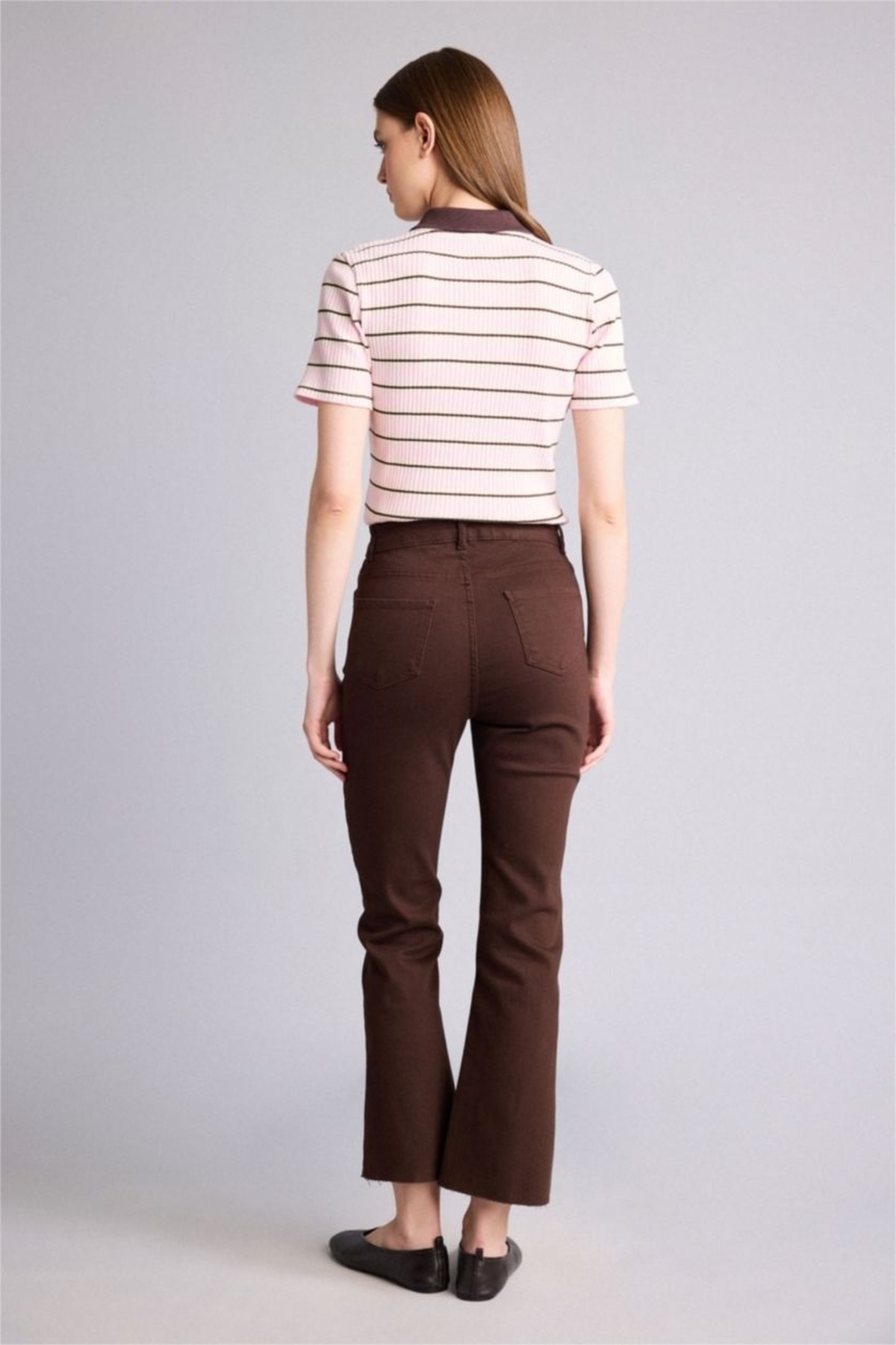 DeFacto %100 Pamuk Crop Flare Fit Yüksek Bel Bilek Boy Jean Pantolon - Kahverengi görsel 4