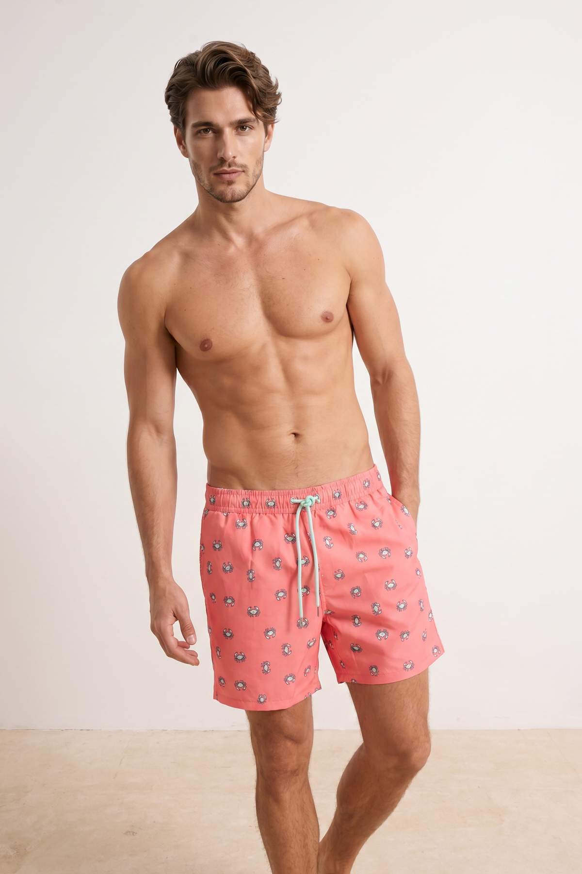 Trendyolmilla Man Somon Standart Fit Desenli Yengeç Desenli Deniz Şortu TMNSS24DS00006