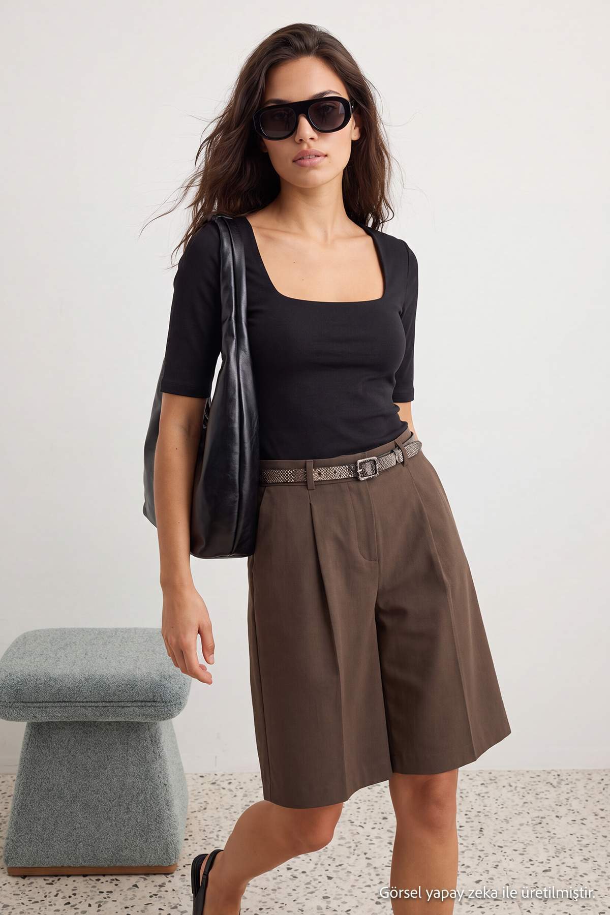 Trendyolmilla Siyah Düz Fitted/Vücuda Oturan Kare Yaka Crop/Kısa Bağlama Detaylı Esnek Örme Bluz TWOAW27BZ00071