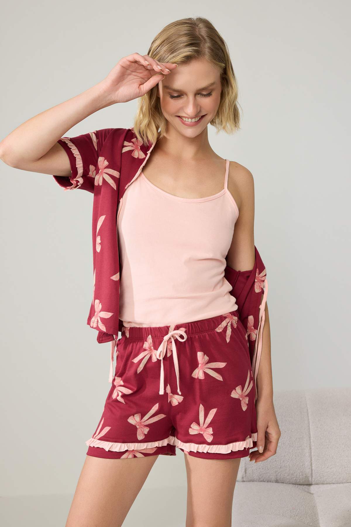 Trendyolmilla Bordo %100 Pamuk Baskılı Fırfırlı 30/1 penye süprem Örme Pijama Takımı THMSS26PT00284