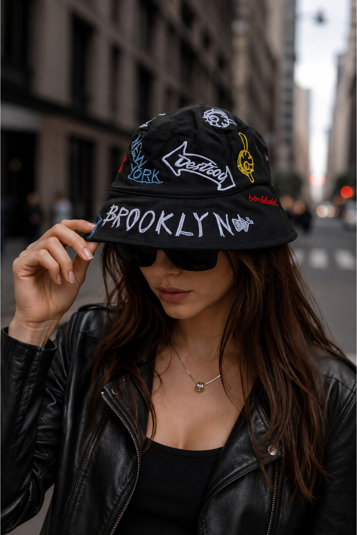 Saria Fashion Embroidery Detailed Black Bucket Hat