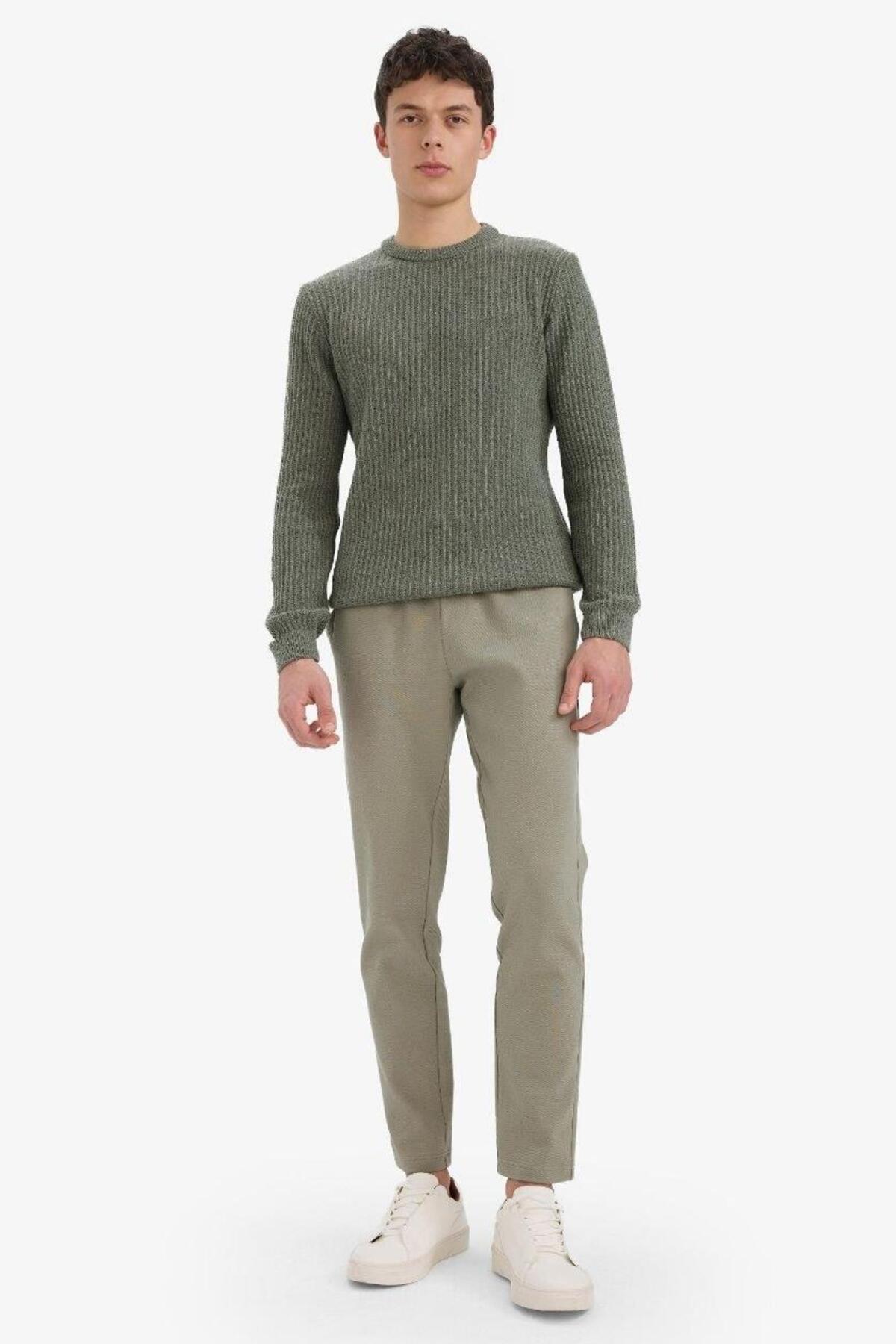 DeFacto Esnek Basic Beli Bağcıklı Cepli Düz Paça Jogger Pantolon C6022AX25SP görsel 7
