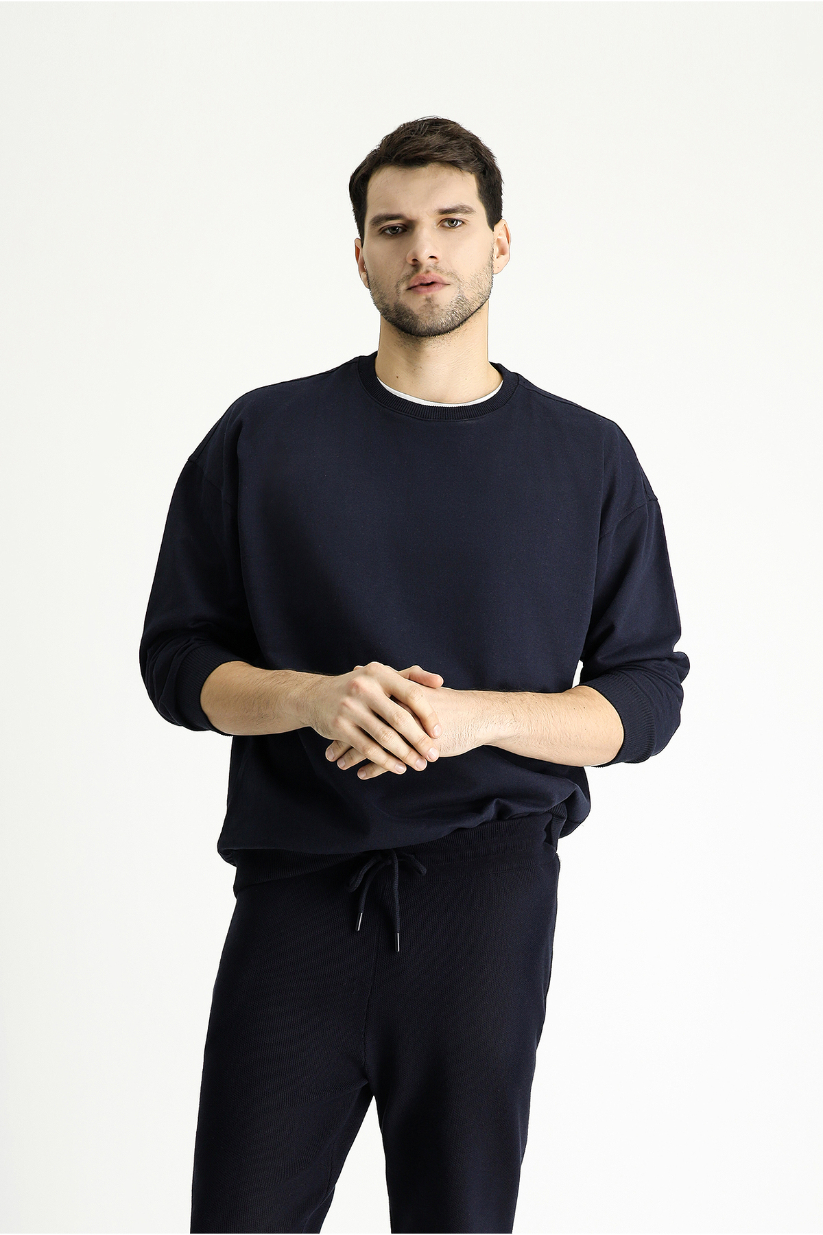 Bisiklet Yaka Oversize Pamuklu Sweatshirt — سرمه‌ای 196790 — تصویر 3 از 6