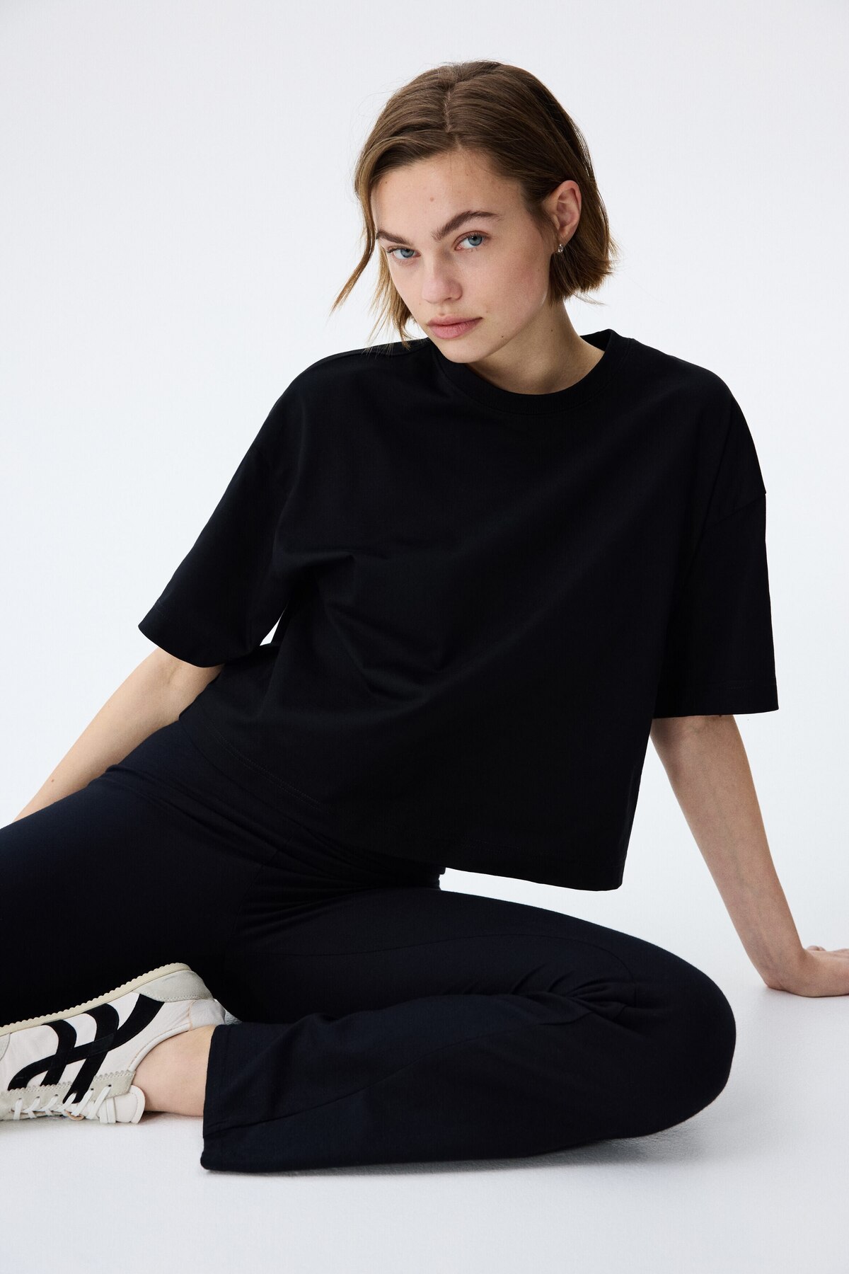 H&M Kısa ve Geniş Tişört