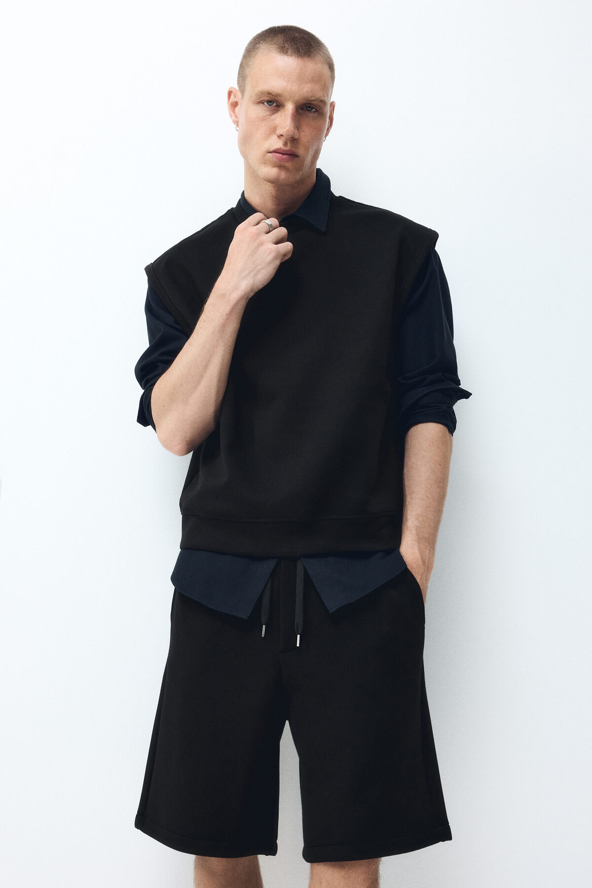 شلوارک غواصی با اندازه مناسب و راحت اچ اند ام شلوارک برمودا H&M