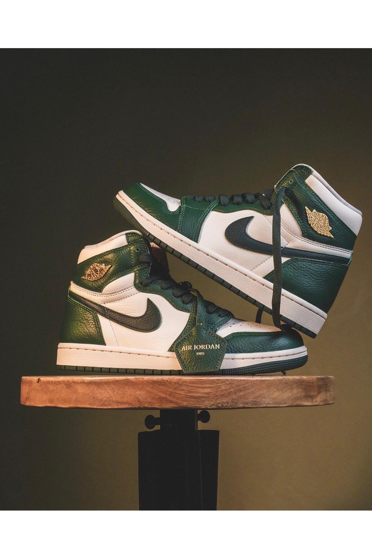 靴 Nike Air Jordan 1 Retro High BHM Nike Air Jordan 1 Retro High 'Fir Pro Green' - SPORTXSTORE