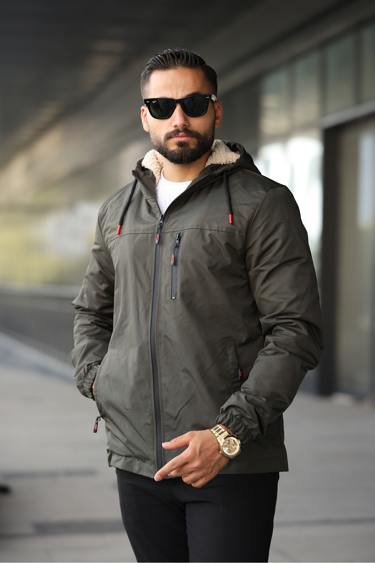 Stylish Water and Wind Resistant Coat & Raincoat