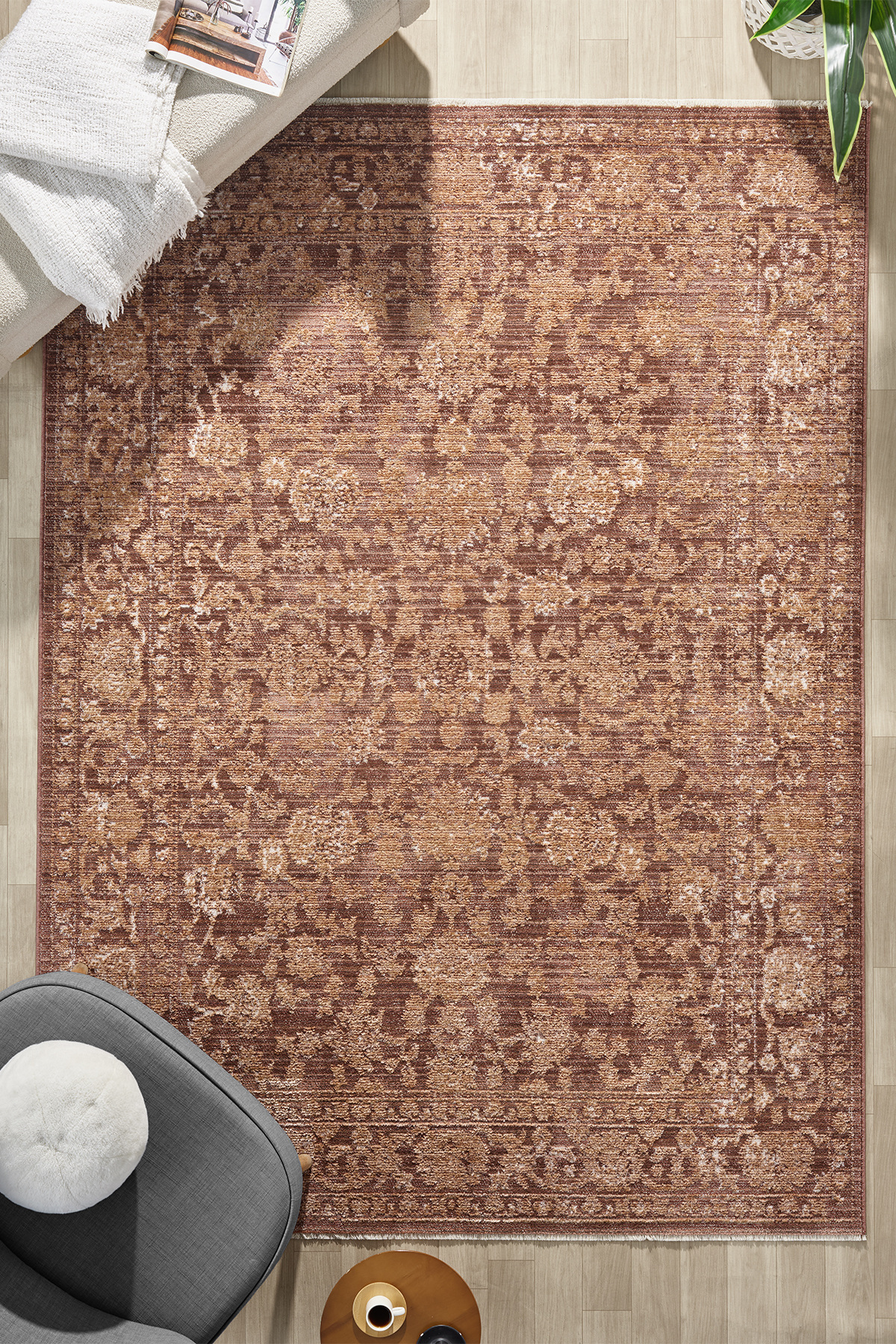 Aloria 100% Polyester Vintage Modern Woven Living Room Rug