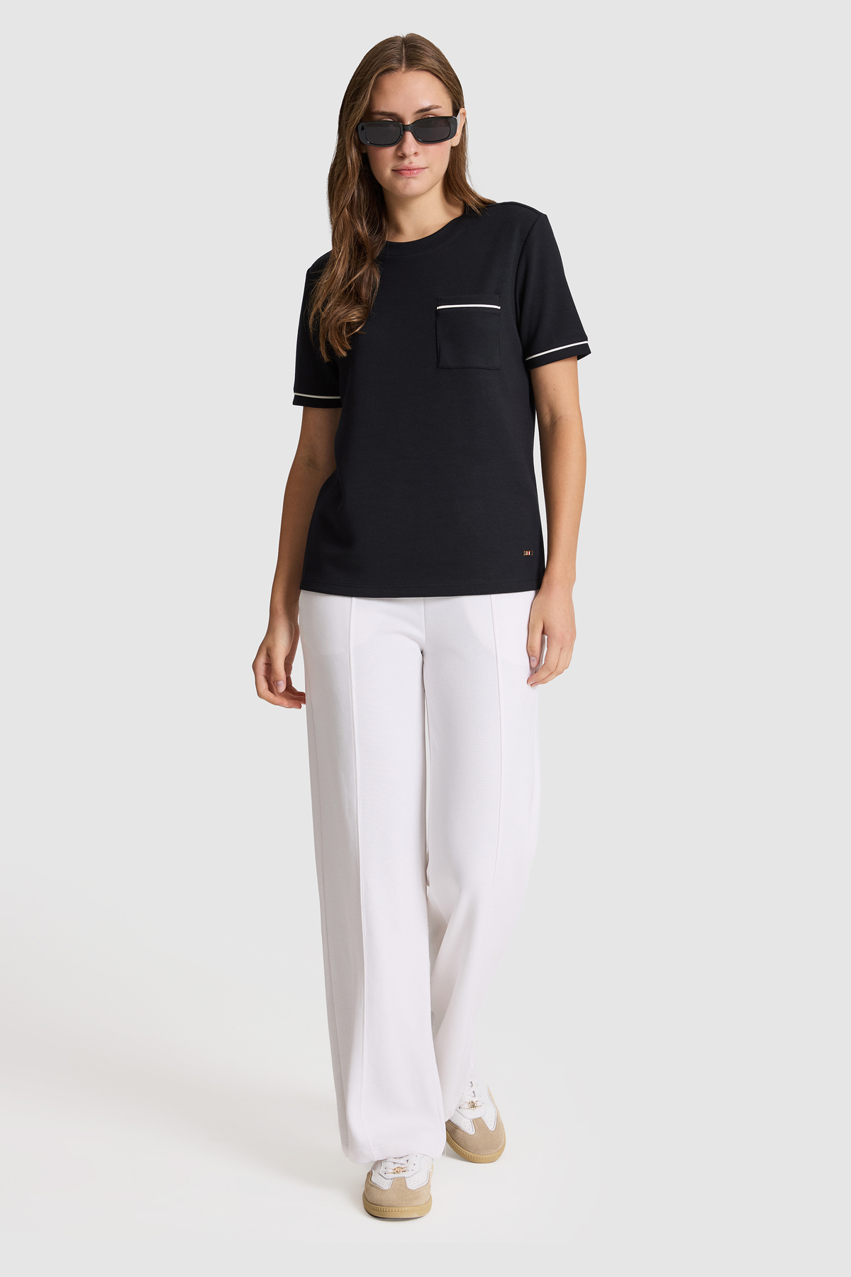 U.S. Polo Assn. Kadın Siyah Bisiklet Yaka Basic Tişört 50323552-VR046 görsel 4