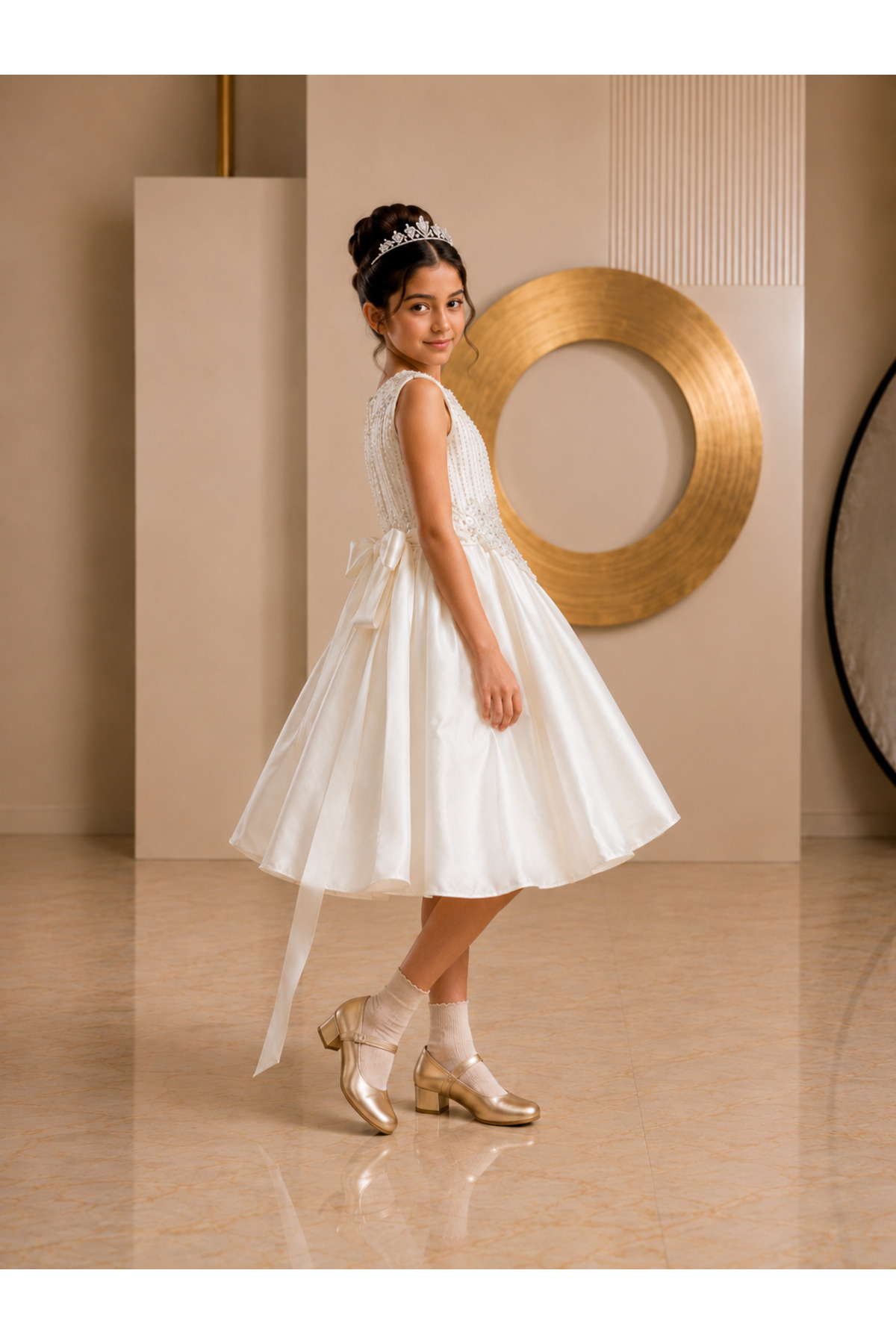 Girls' Elegant Beaded A-Line Special Occasion Dress – Cream White Ceremony Wear (فستان بناتي للمناسبات مزين بالخرز - لون كريمي)