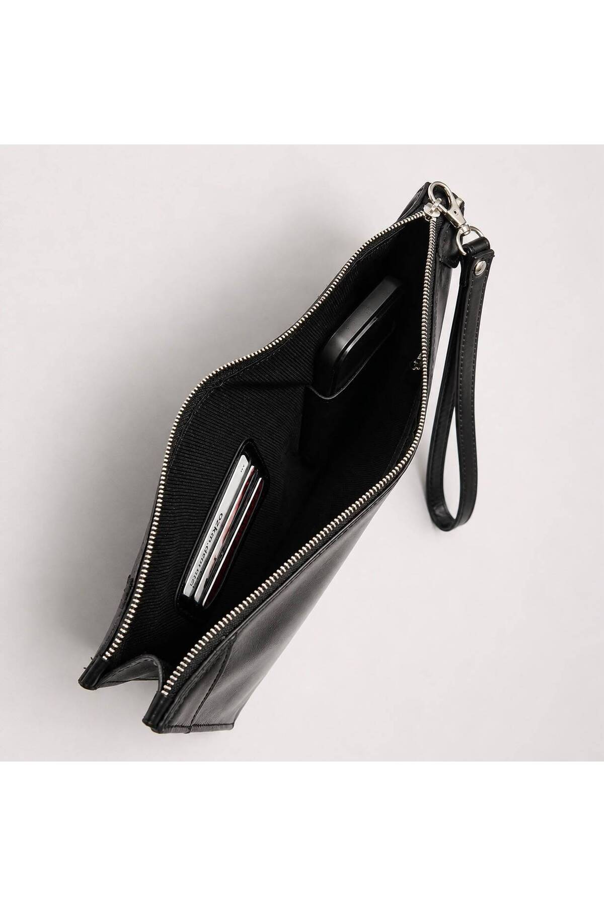 ÖzkanAccessory Noctra Siyah Deri Clutch, Kartlıklı, Telefon Bölmeli, Fermuarlı İç Cepli Unisex El Çantası görsel 3