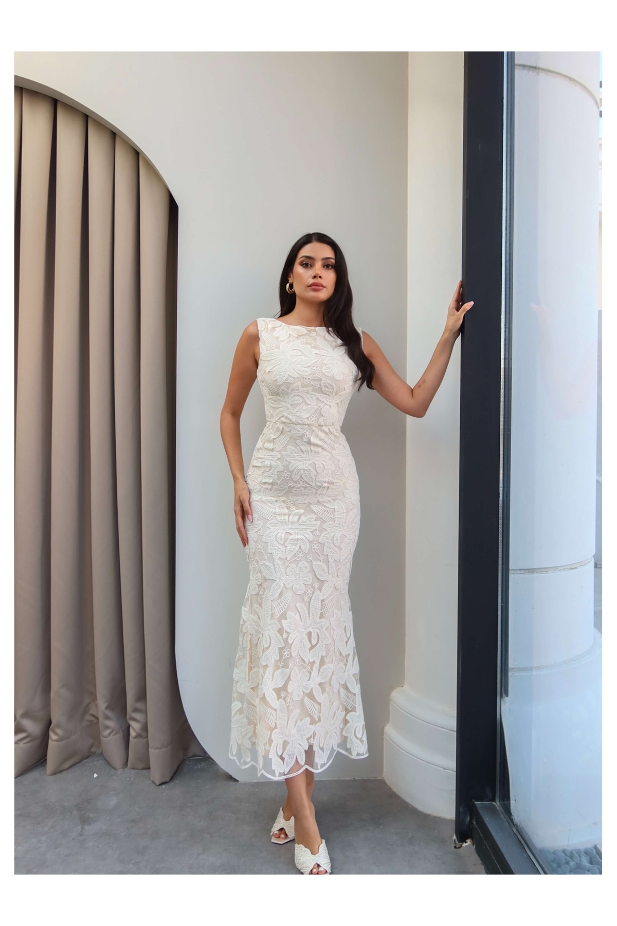 ESRAHELVACI Zero Sleeve Floral Embroidered Long Dress