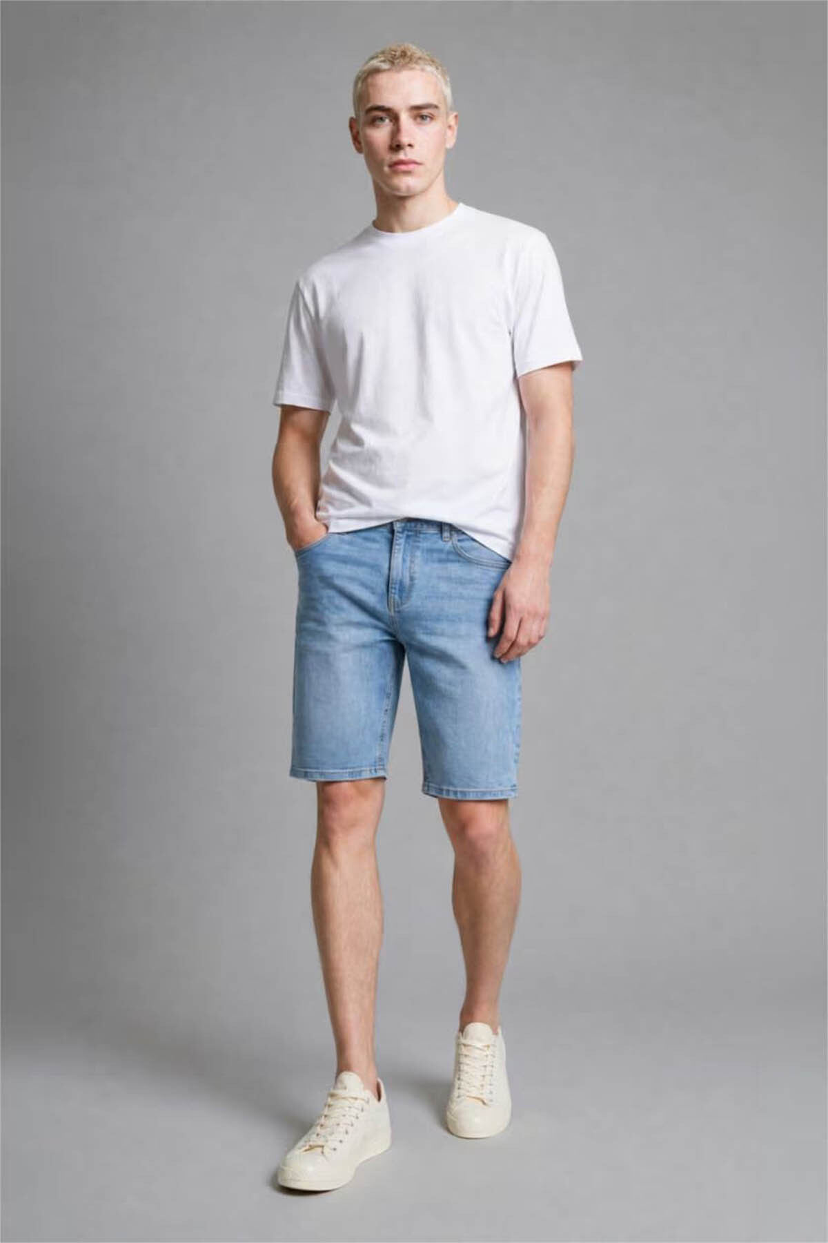 DeFacto Regular Fit Mavi Pamuklu Jean Bermuda Şort G8666AX26SM görsel 4