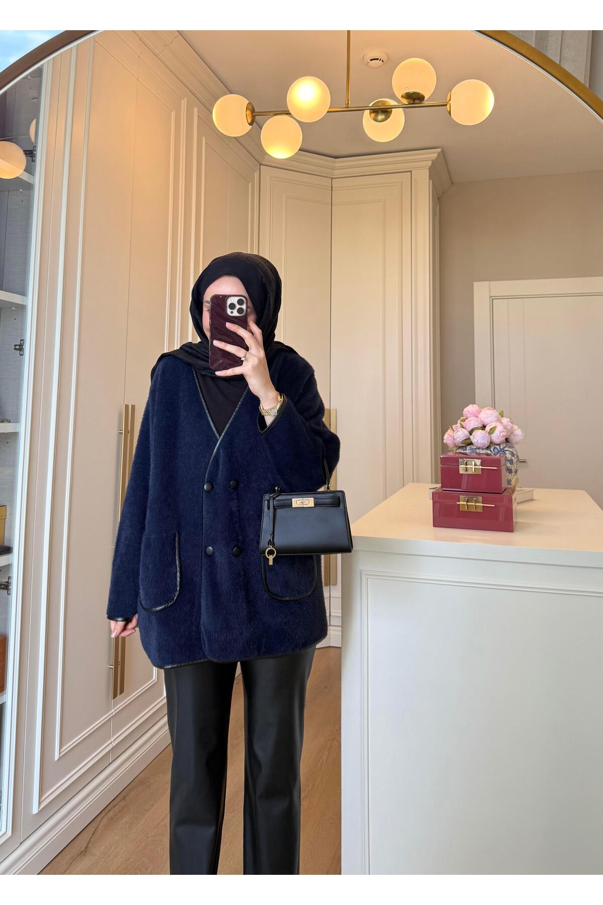 SOİ Deri Biyeli Angora Hırka Lacivert — مشکی 5339