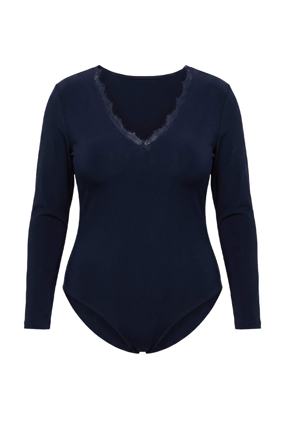 Trendyolmilla Curve Lacivert V Yaka Yakası Dantel Detaylı Çıtçıtlı Örme Büyük Beden Body TBBAW26CS00001