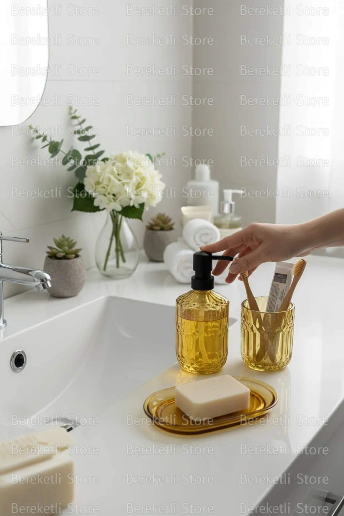 Çizgili Cam Banyo Seti | Sıvı Sabunluk, Diş Fırçalık ve Sabunluk | Şık & Modern Tezgâh Üstü Set