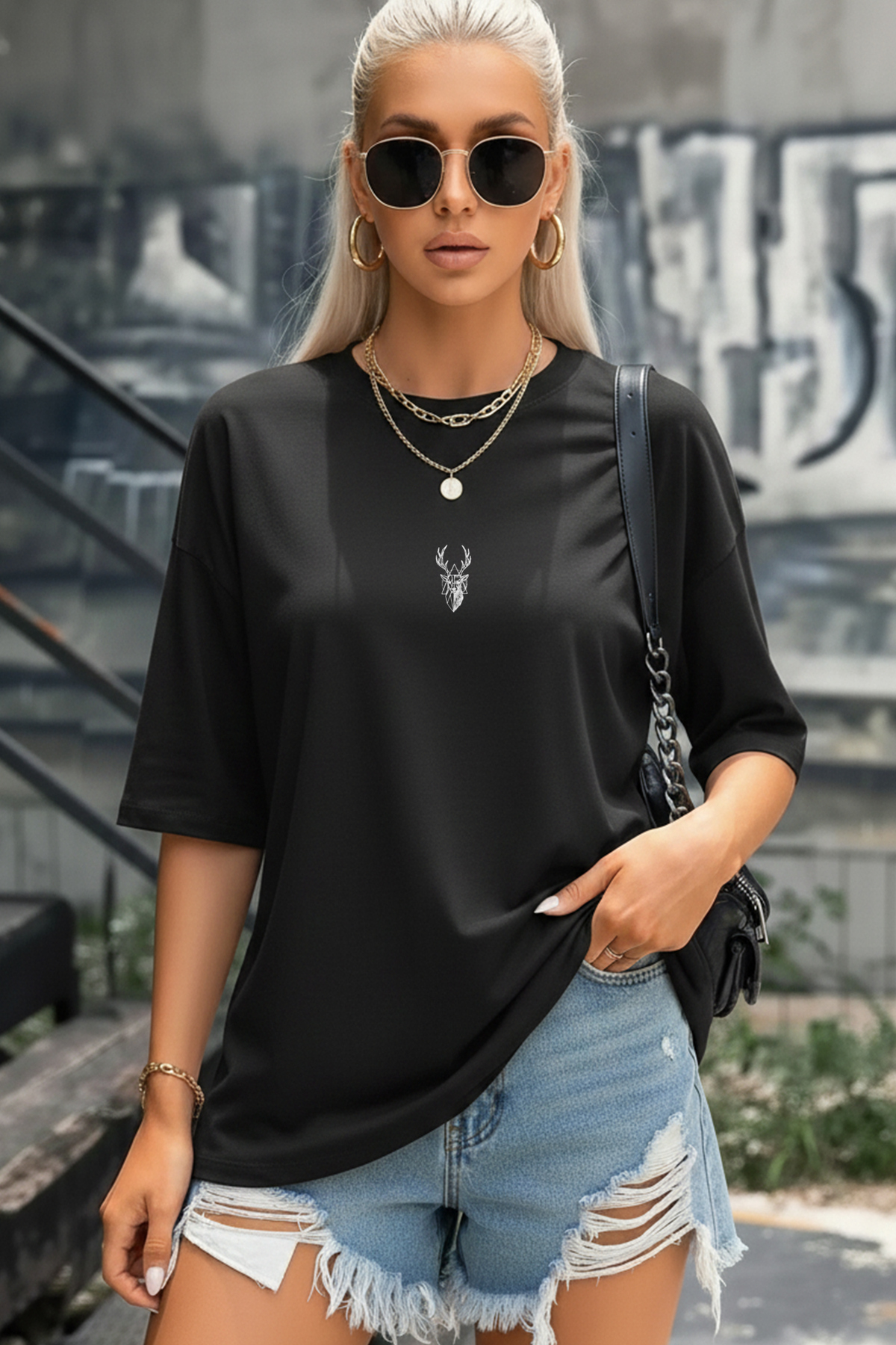 Women's Black Oversize Salas Boyfriend Women's T-shirt