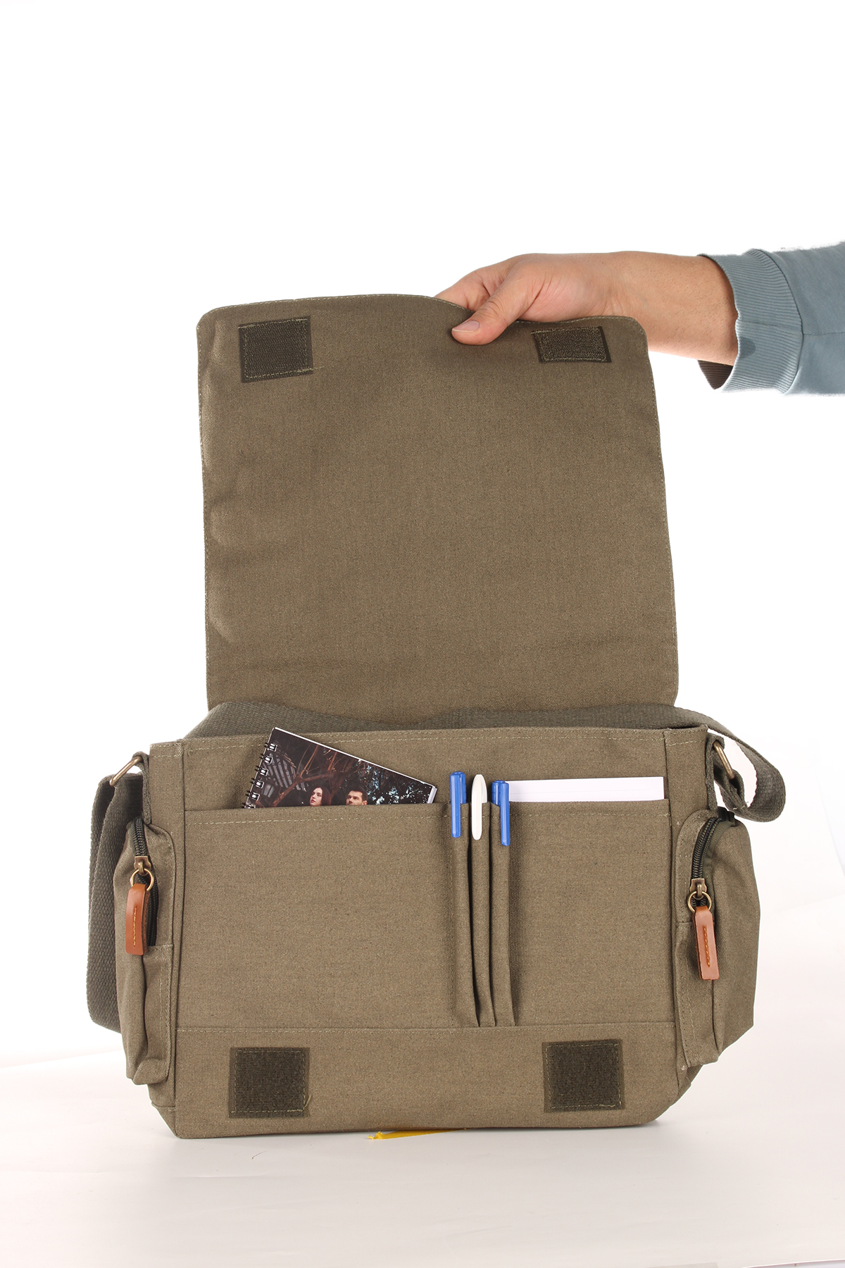 byhakan GK65 KANVAS POSTACI YAN ÇAPRAZ KÖRÜKLÜ EVRAK DİZÜSTÜ LAPTOP NOTEBOOK MACBOOK TABLET GÜNLÜK KULLANIM görsel 4