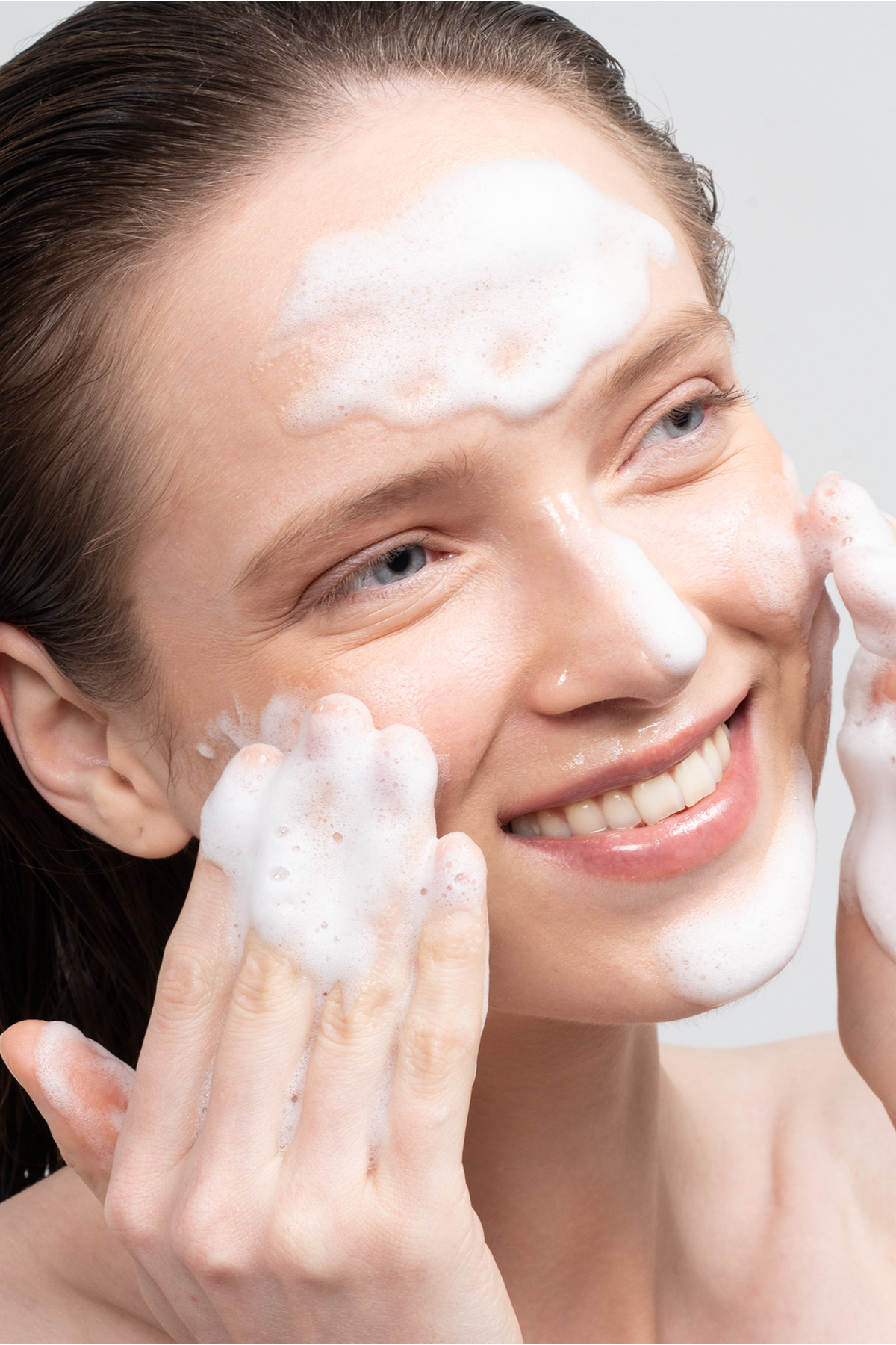 Temizleyici, Nemlendirici ve Yatıştırıcı Vegan Yüz Temizleme Köpüğü 150 ml Magic Foam Party — SH-2114 — تصویر 3 از 4