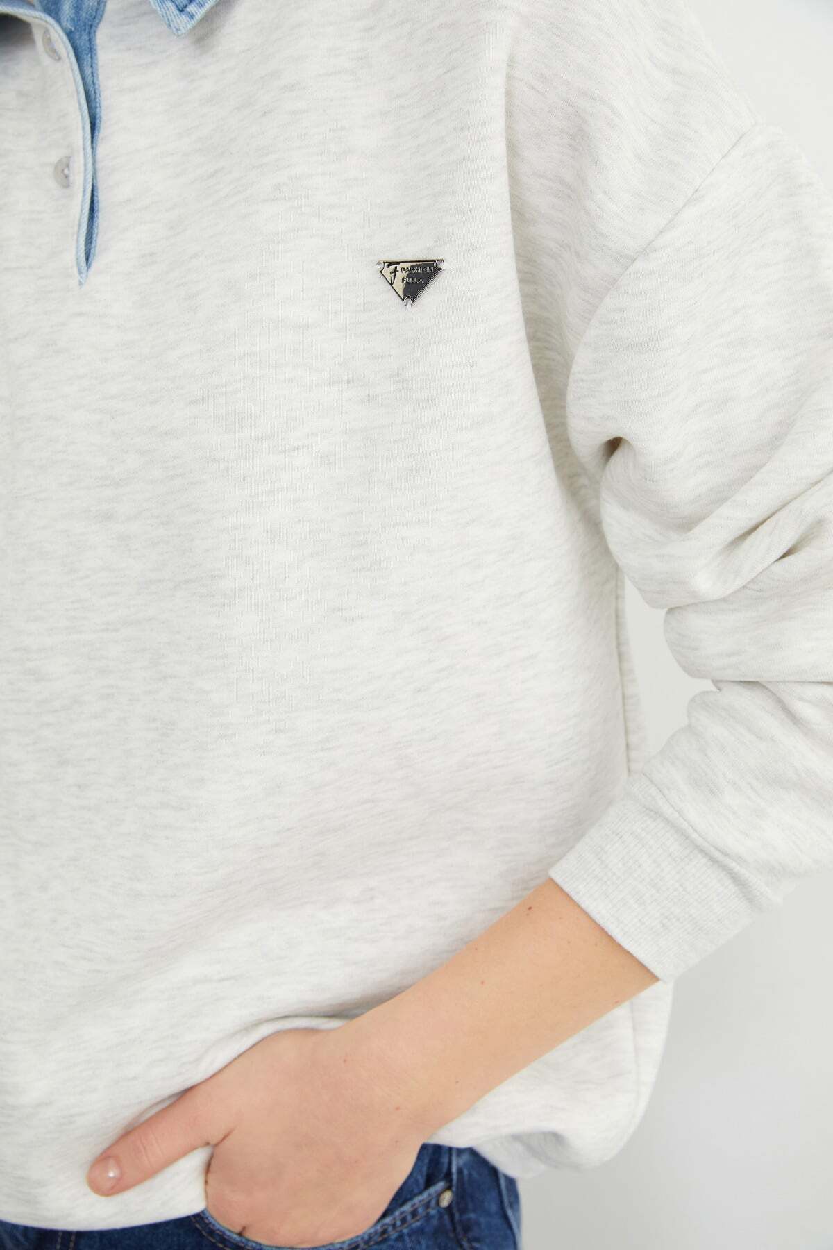 Fulla Moda 3 İplik Kot Garnili Metal Aksesuarlı Sweatshirt görsel 5