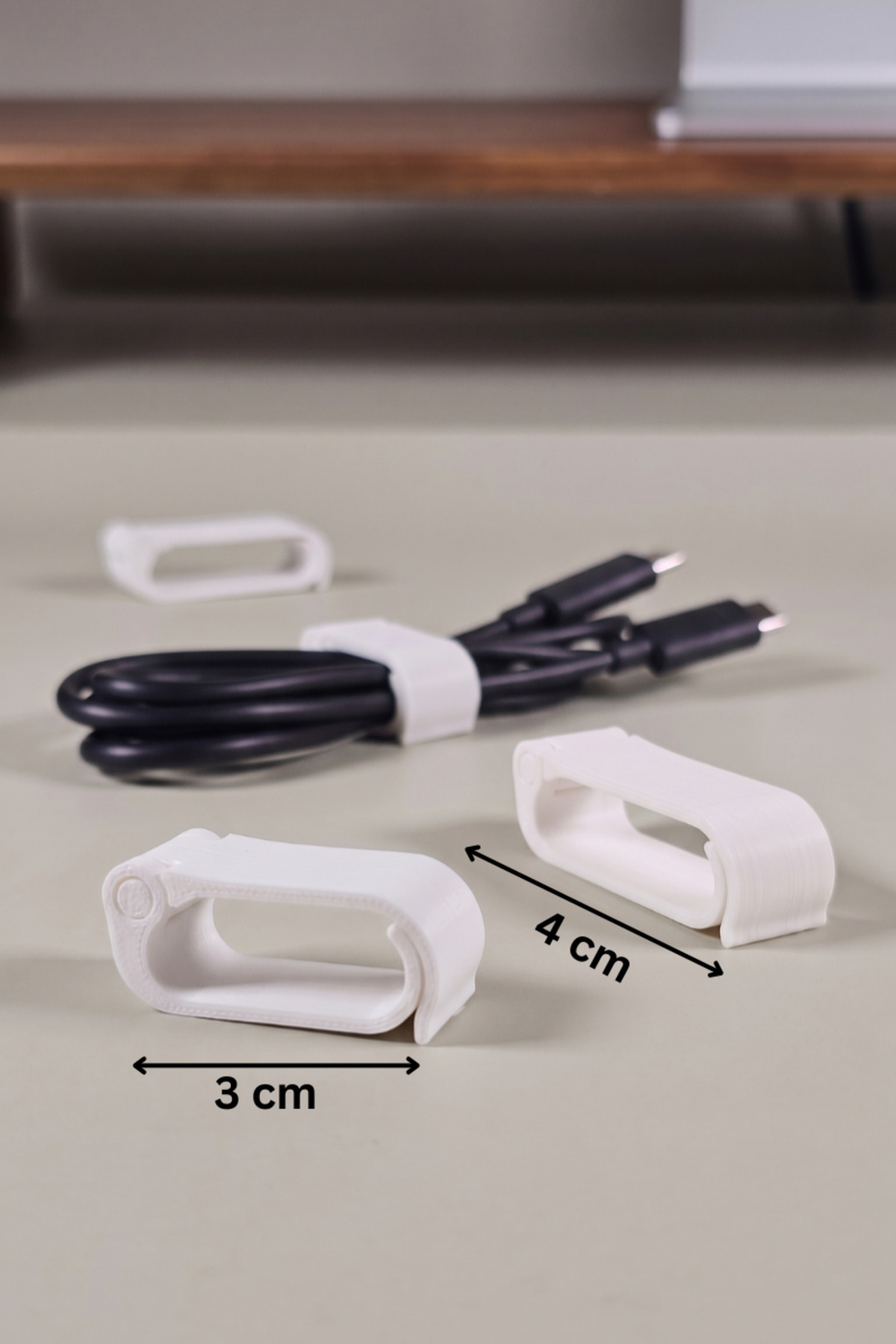 2'li Set Pratik Kablo Düzenleyici Klips (3 cm ve 4 cm) Masaüstü Kablo Tutucu