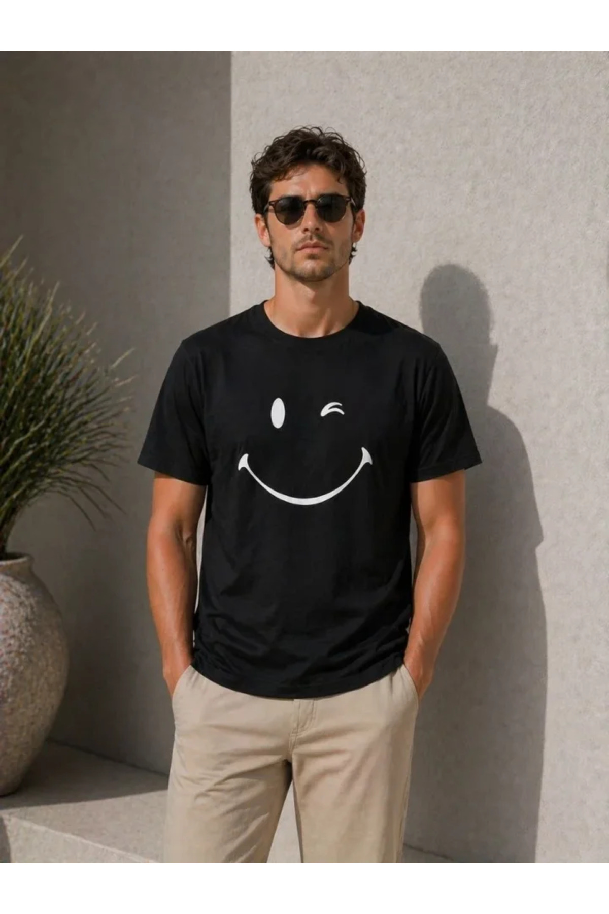 Erkek Minimal Gülümseyen Yüz Baskılı Tişört Kısa Kol Yazlık T-Shirt - Siyah alternatif görünüm