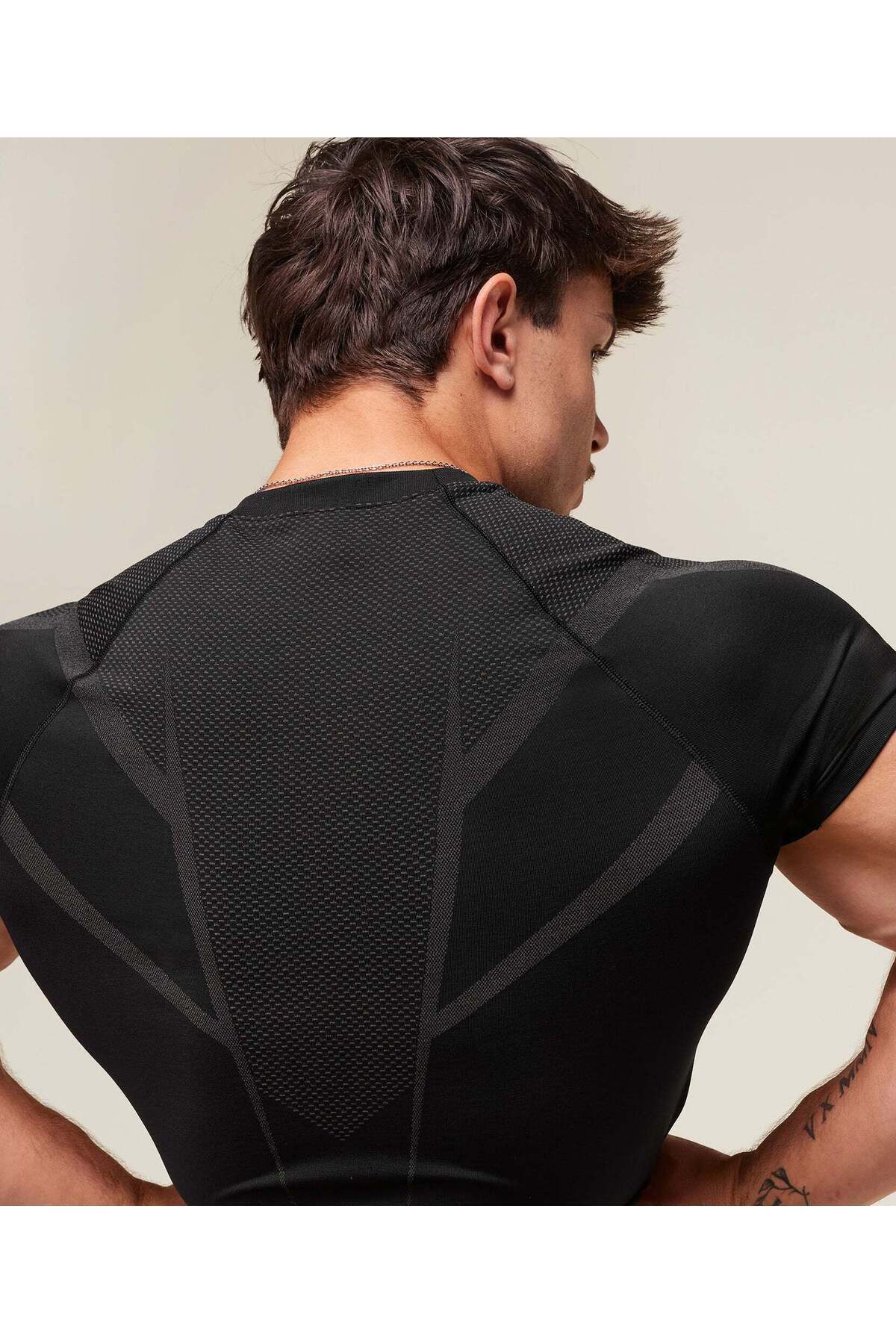 GYM GYMSHARK Onyx 5.0 Seamless T-Shirt - Fiyatı, Yorumları
