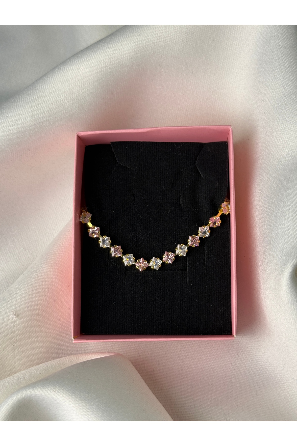 Pembe Beyaz Zirkon Taşlı Gold Renk Bileklik 2