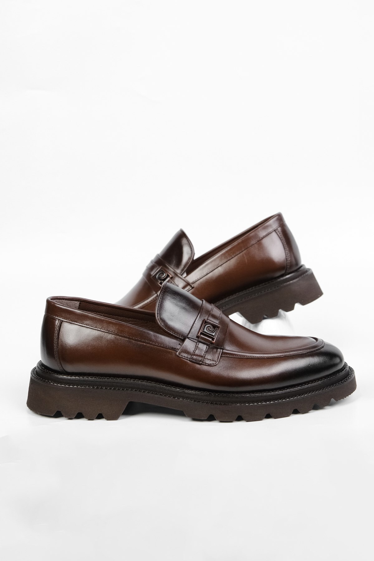 کفش کلاسیک چرم اصل مردانه ۱۵۹۱۲۵۷۵ پیر کاردین کفش کلاسیک Pierre Cardin