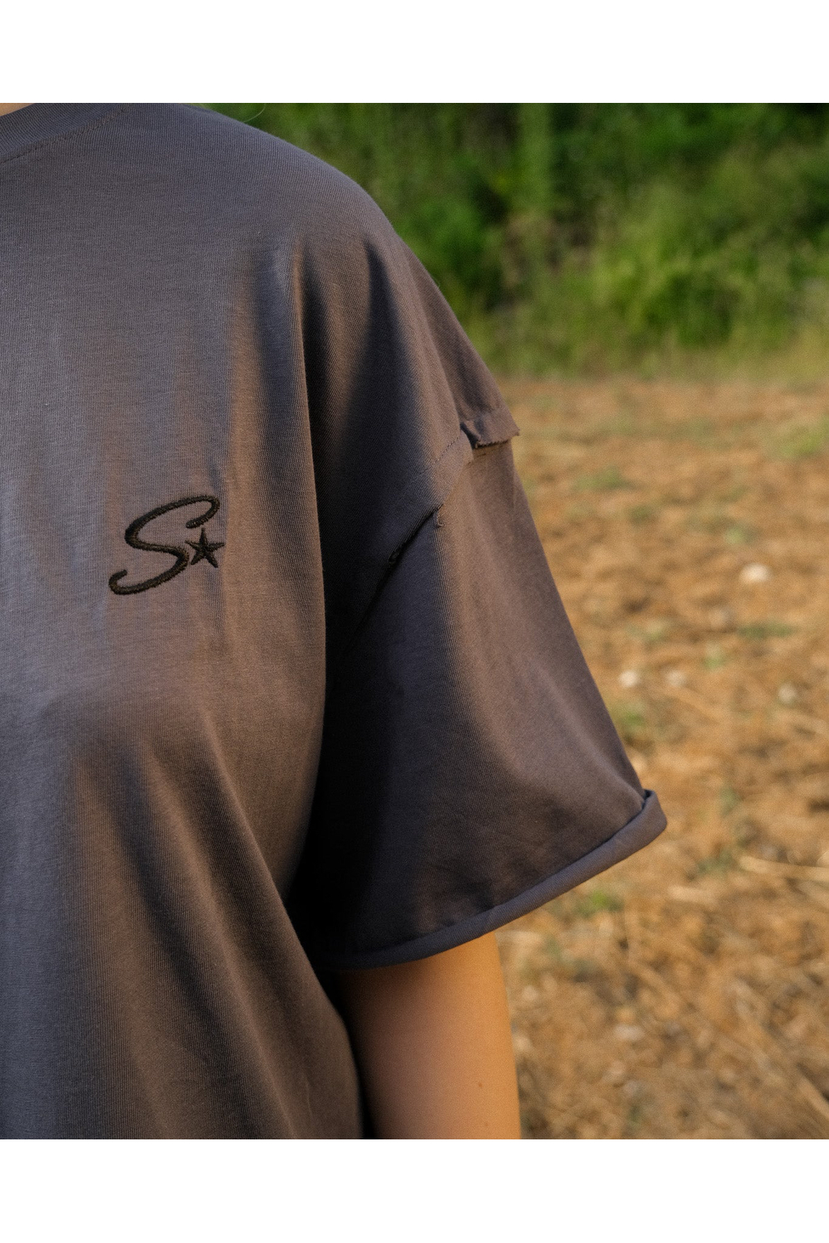 Sheen Studios Kelebek Sırt Detaylı T-Shirt görsel 6