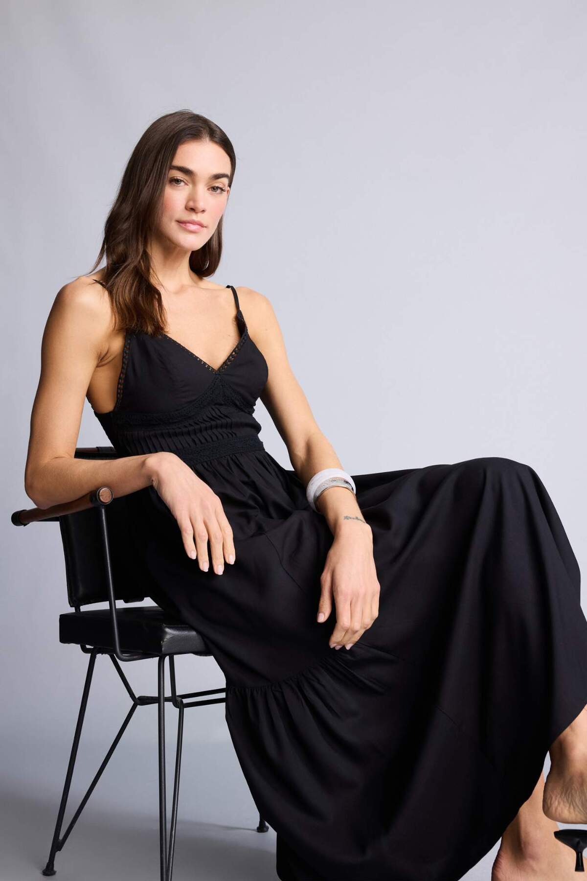 V-Neck Poplin Strappy Black Plaid Dress G7992AX26SM