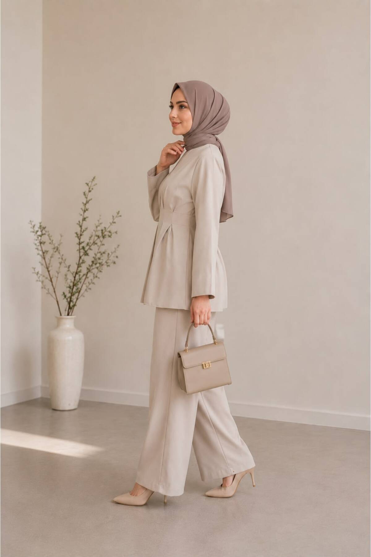 önerS Women's Tessetür Set Top and Bottom Two-Piece Set