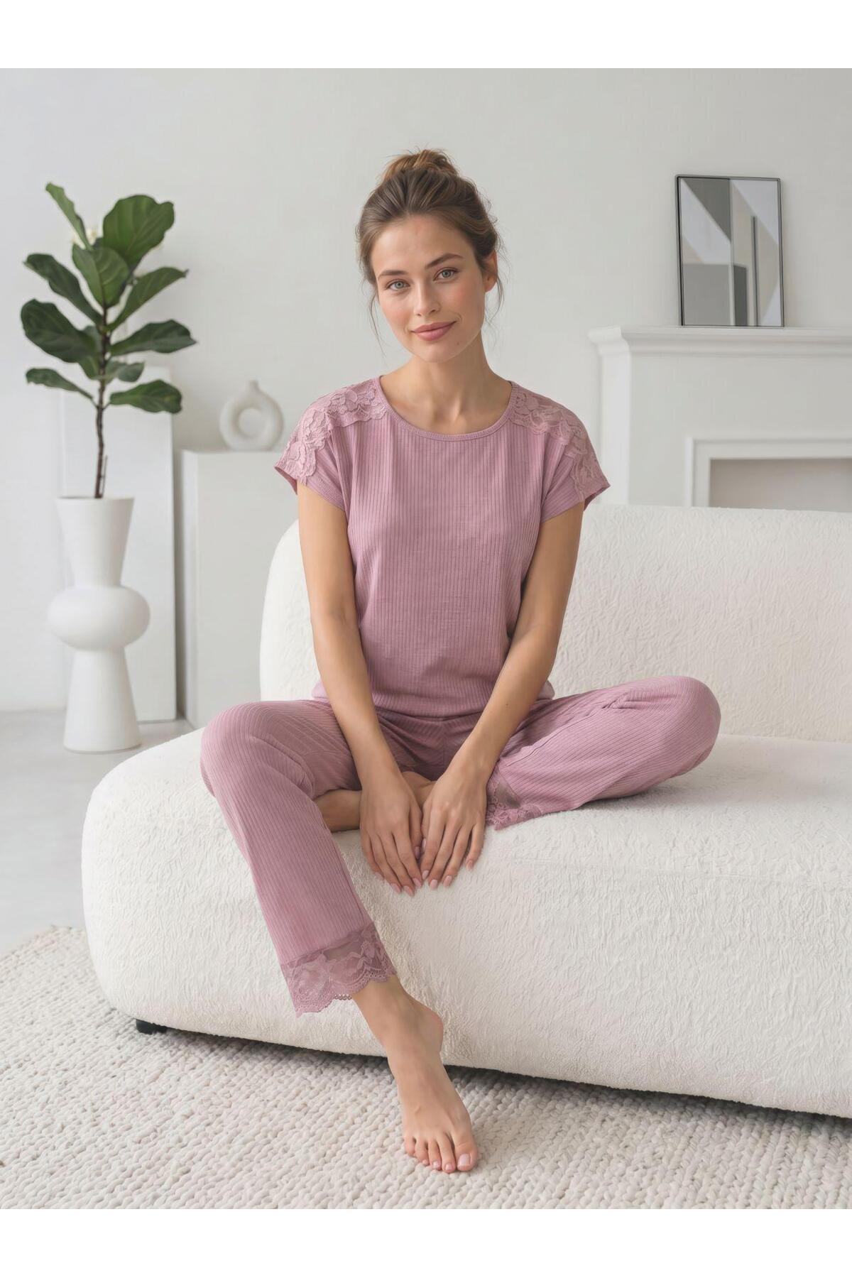 STELLAPİNK Kadın Fitilli Dantel Detaylı Örme Pijama Takımı